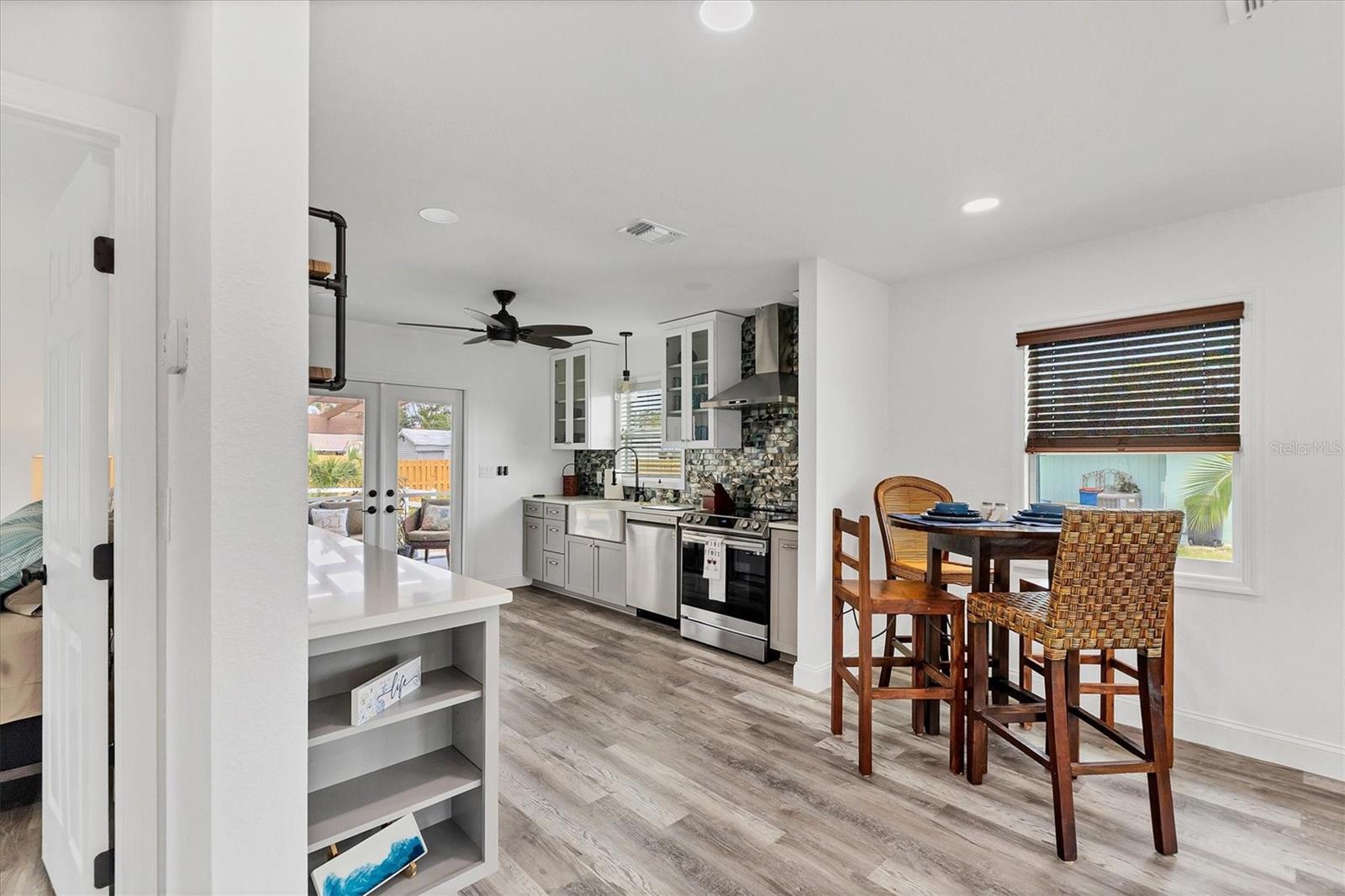 Image 8 of 26 For 843 Palmetto Street