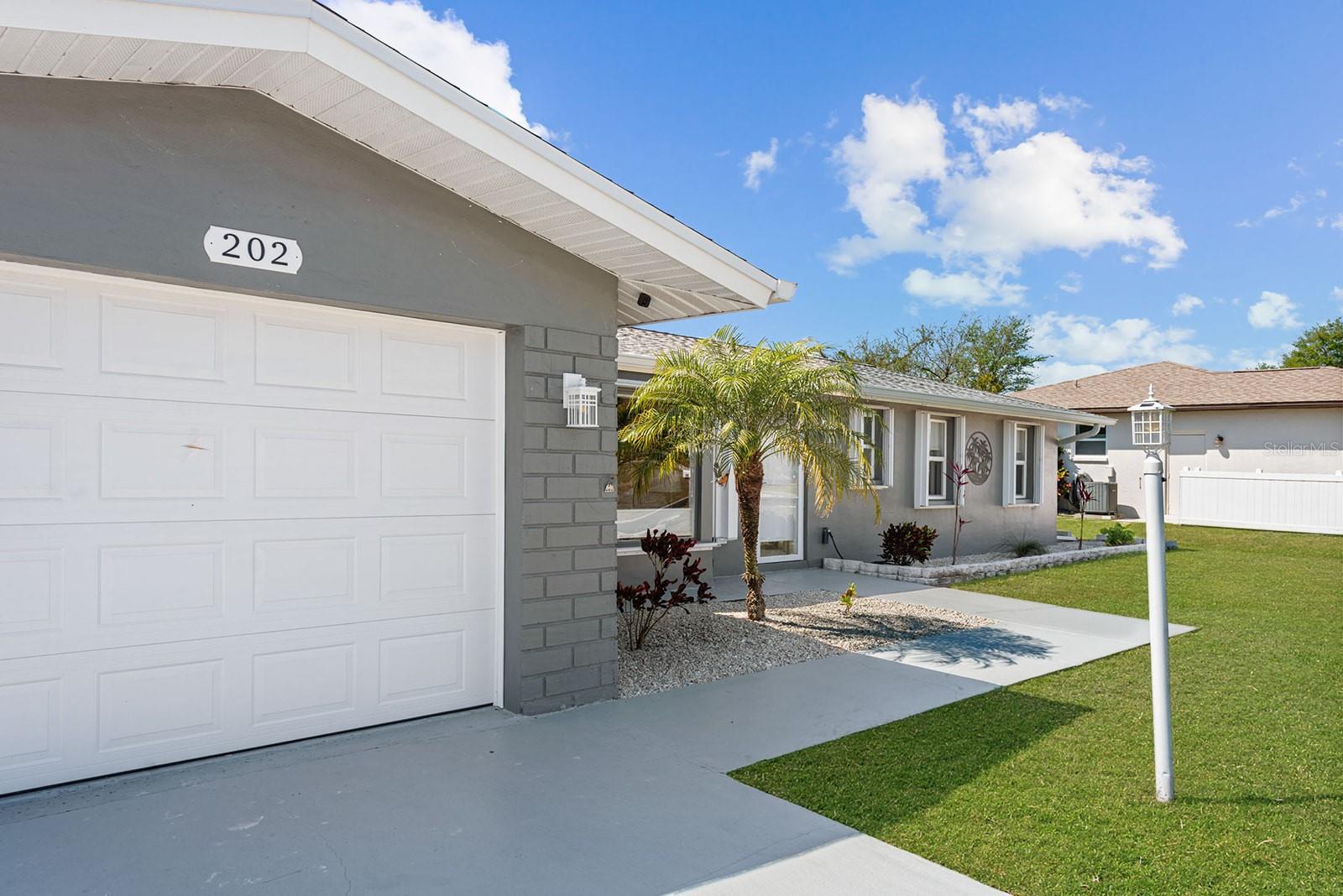 Image 4 of 68 For 202 Caddy Road