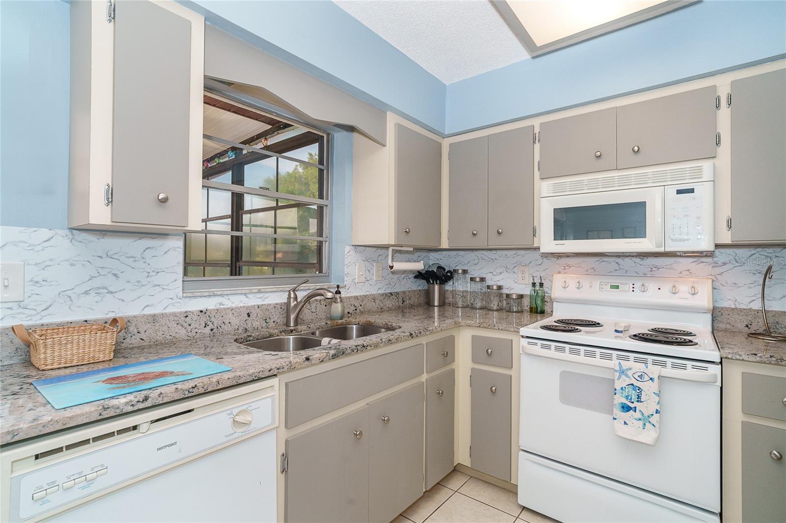 Image 14 of 42 For 203 High Point Drive 203b