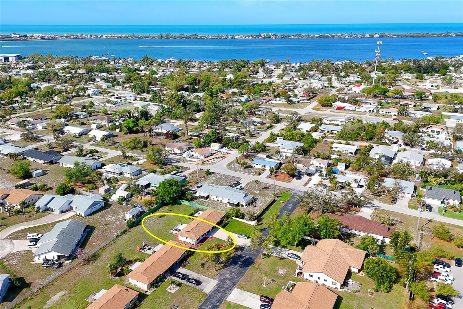 Image 4 of 42 For 203 High Point Drive 203b