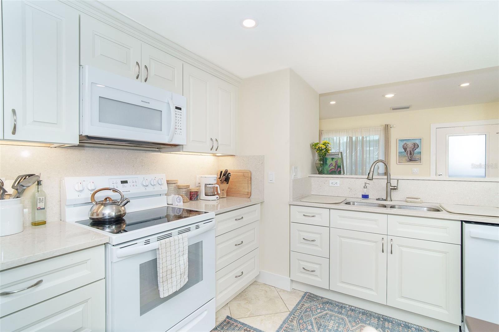 Image 10 of 38 For 9200 Little Gasparilla Island 403