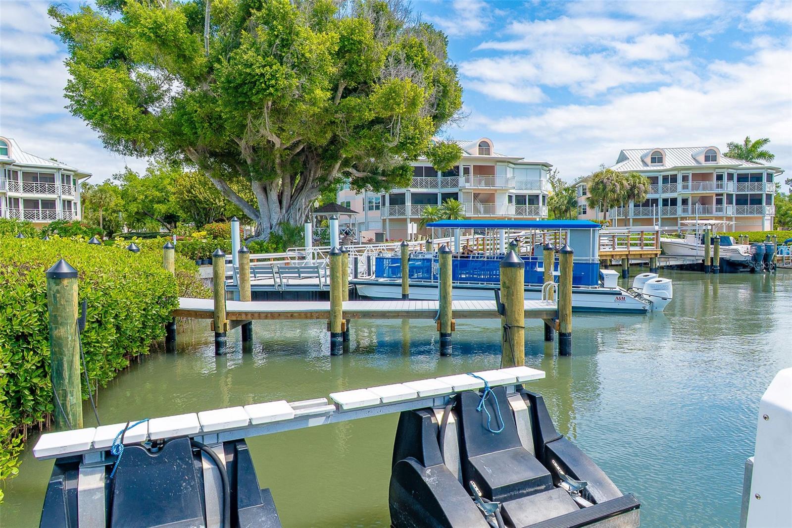 Image 36 of 38 For 9200 Little Gasparilla Island 403