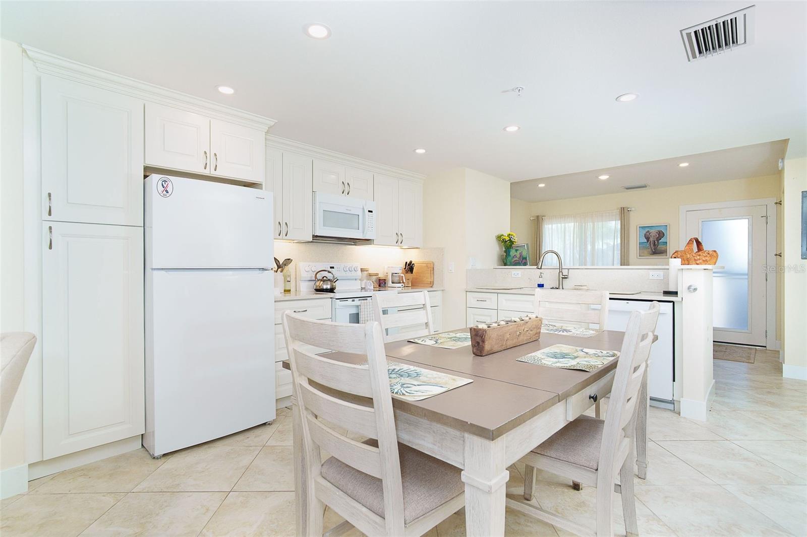 Image 9 of 38 For 9200 Little Gasparilla Island 403