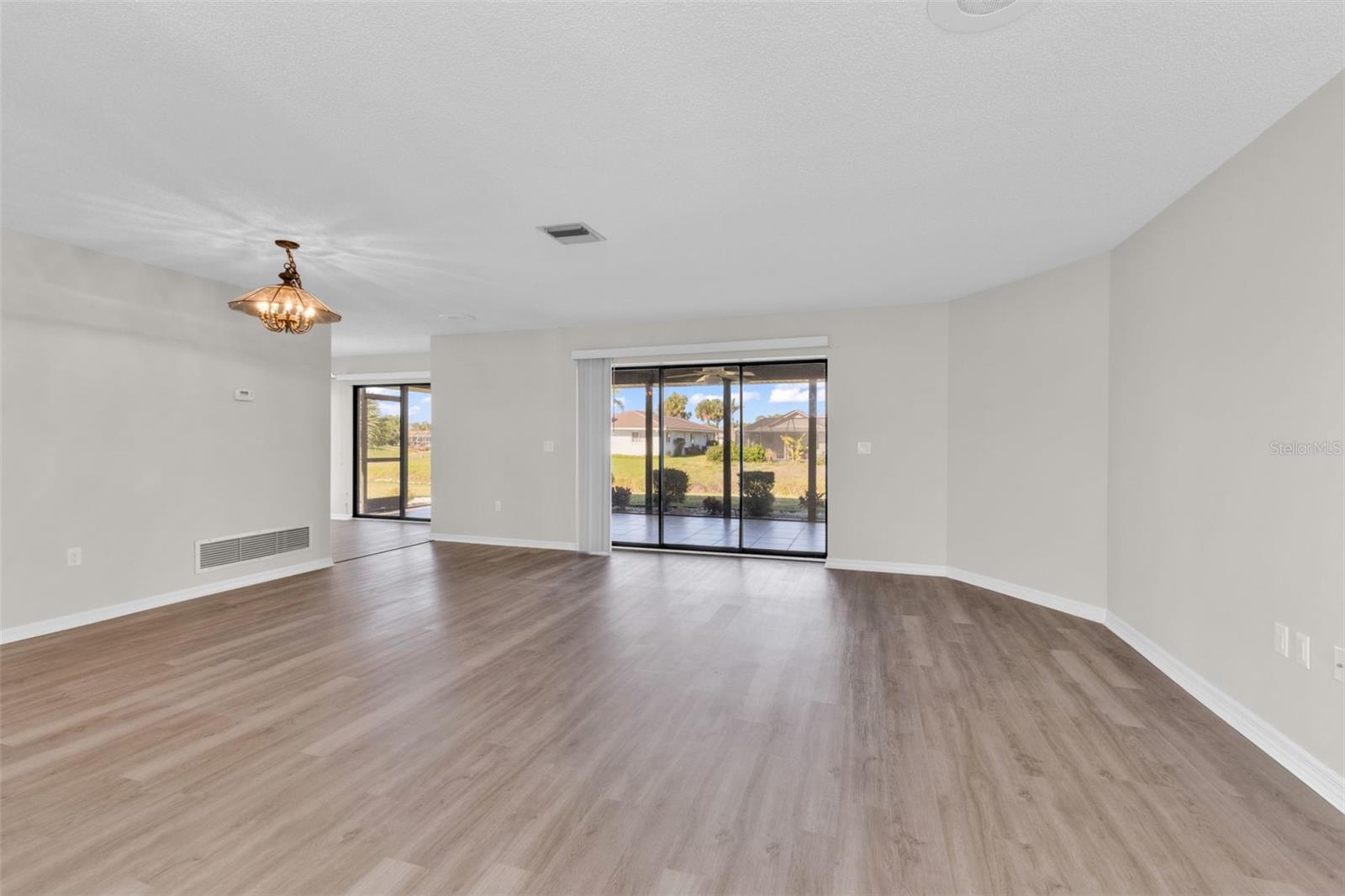 Image 5 of 53 For 1602 Jim Jim Court