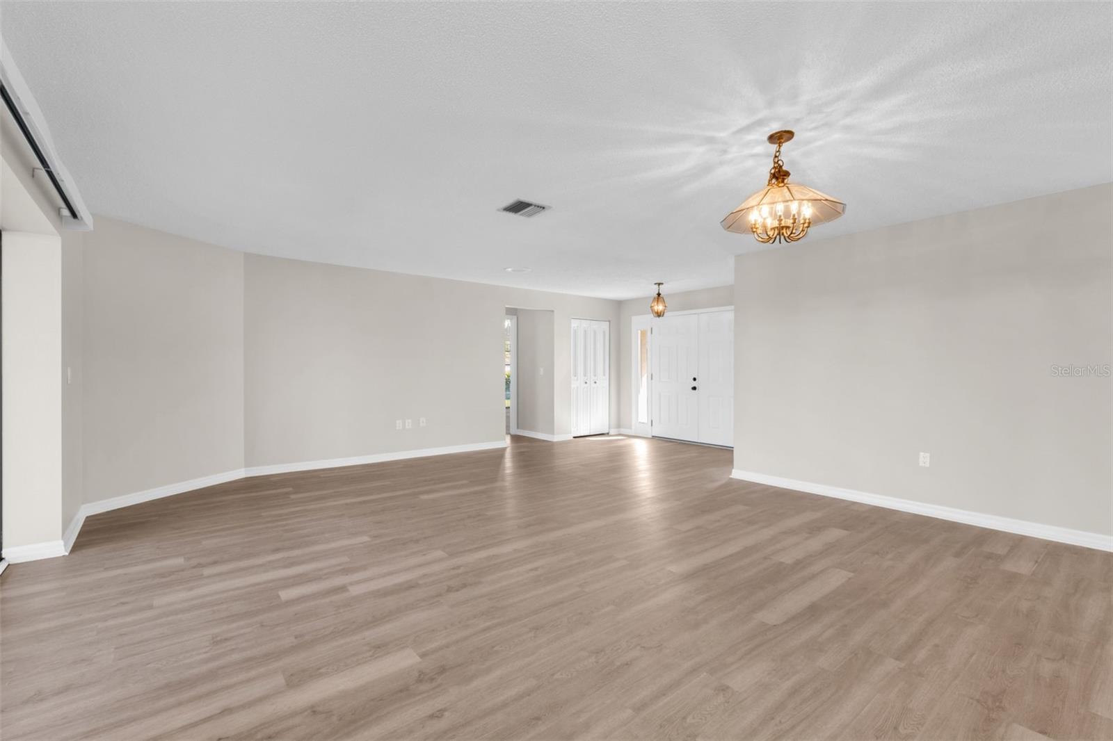 Image 9 of 53 For 1602 Jim Jim Court