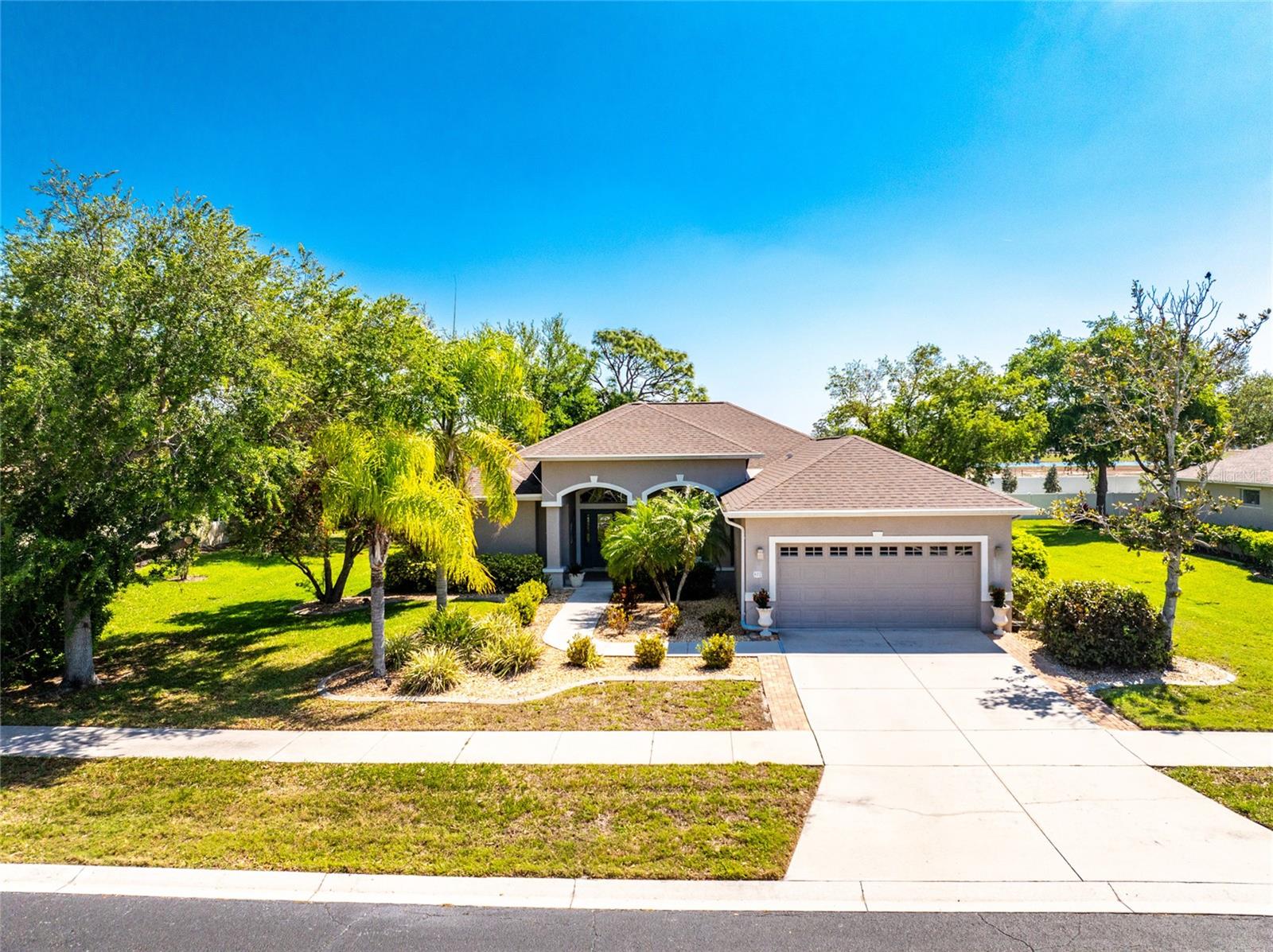 Details for 872 Clear Lake Drive, ENGLEWOOD, FL 34223