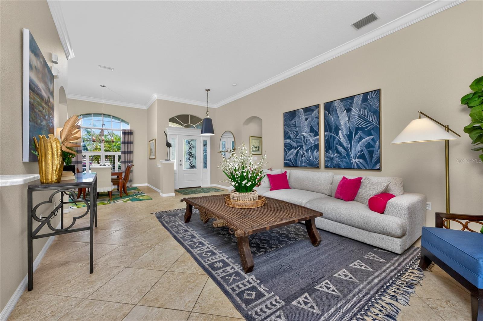 Image 10 of 79 For 872 Clear Lake Drive