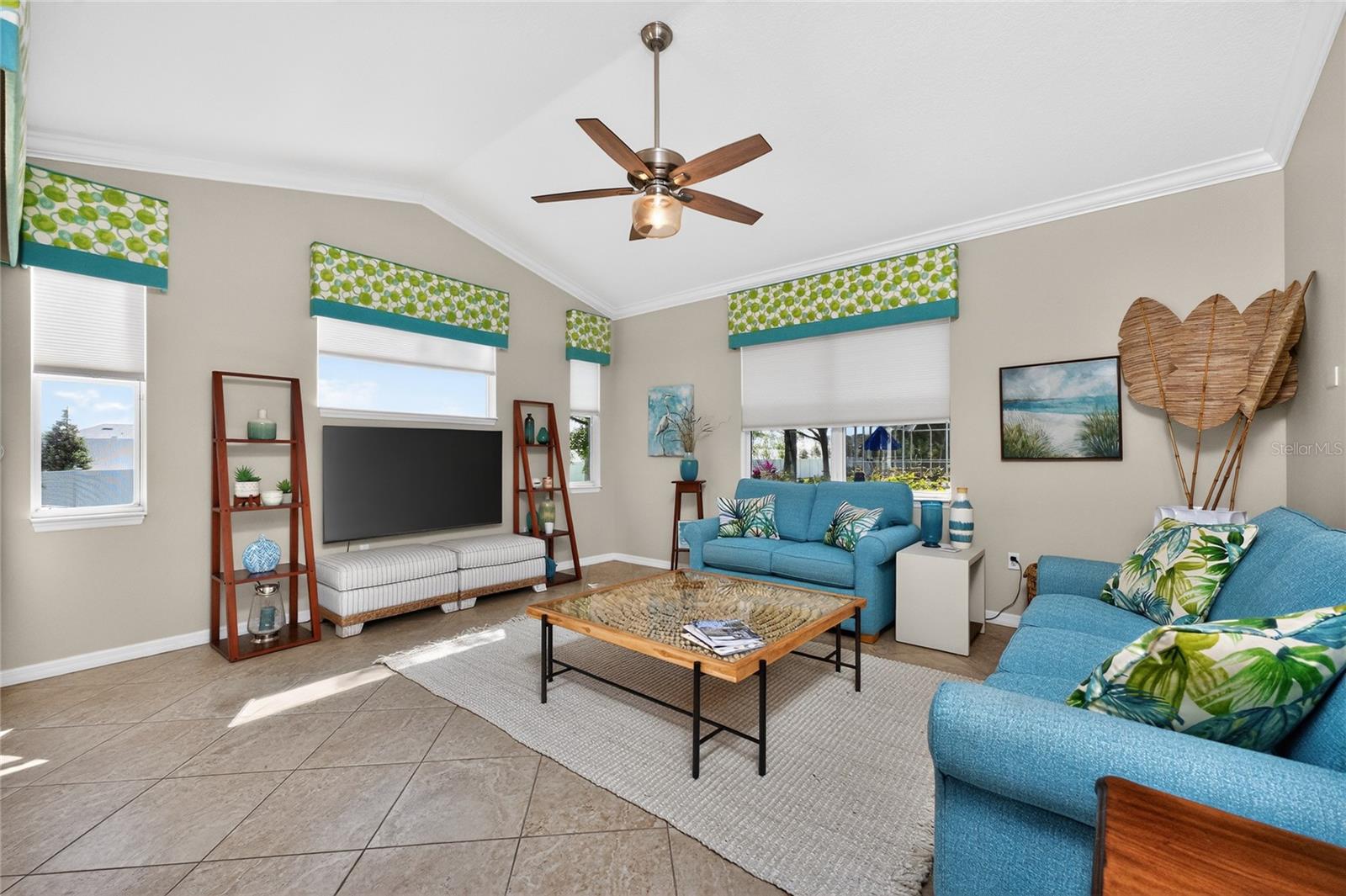 Image 19 of 79 For 872 Clear Lake Drive