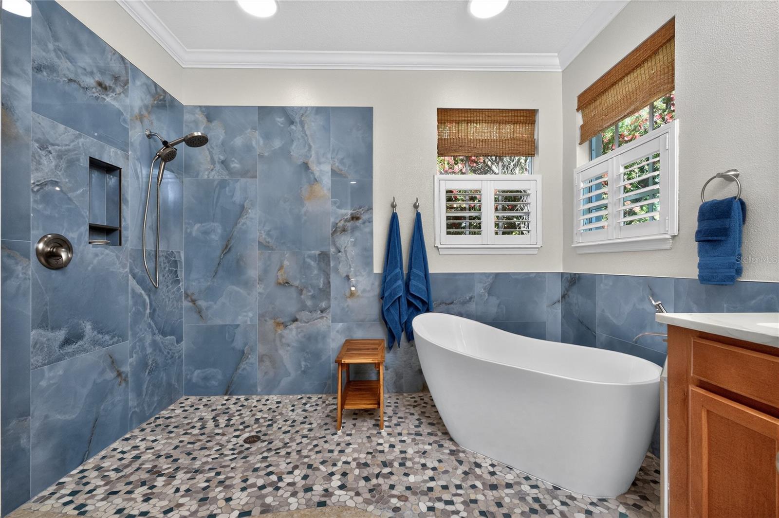 Image 27 of 79 For 872 Clear Lake Drive