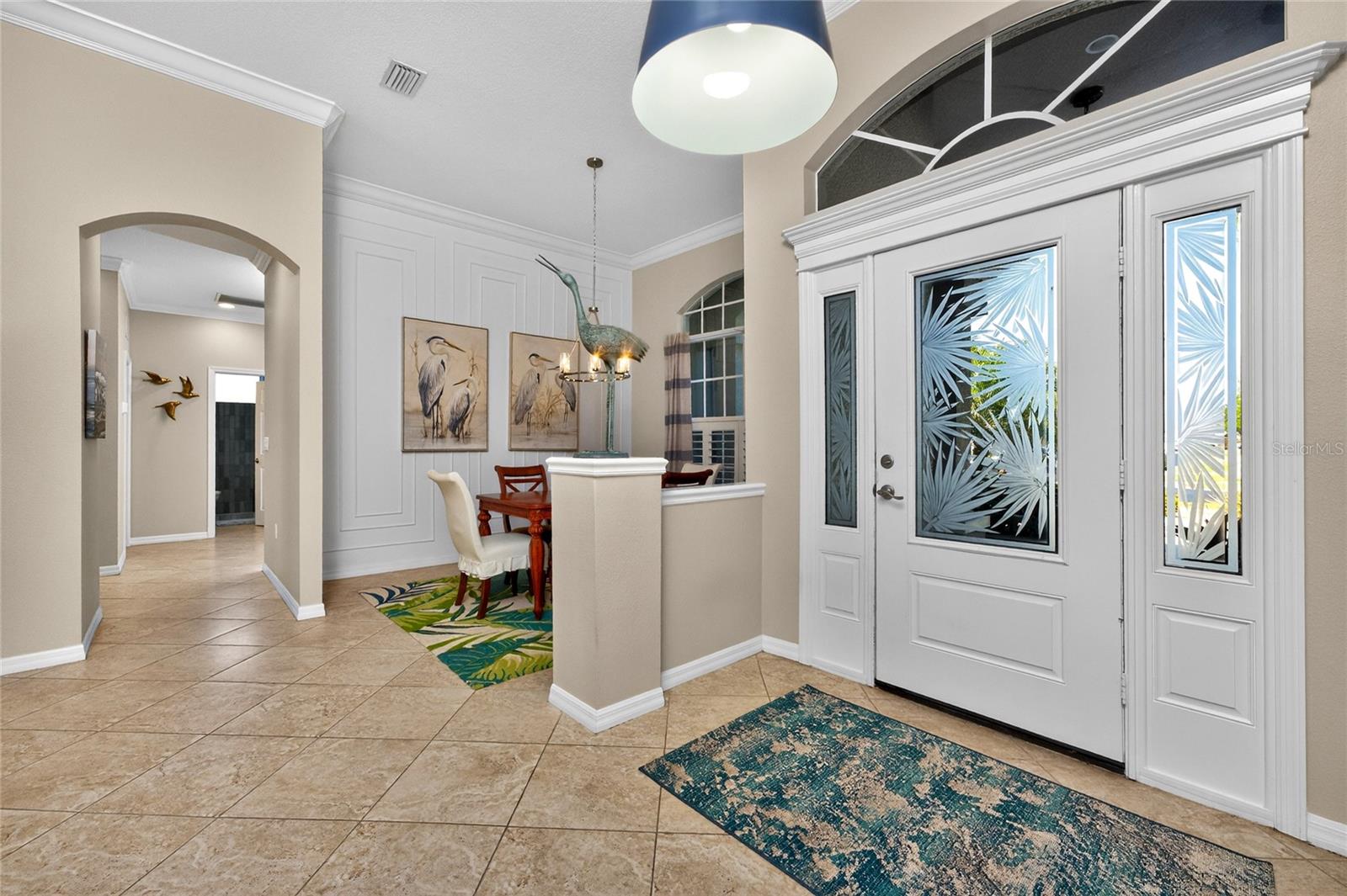 Image 5 of 79 For 872 Clear Lake Drive