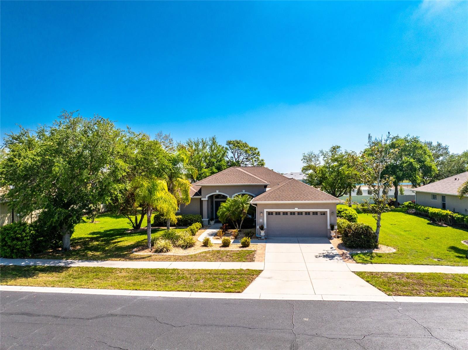 Image 53 of 79 For 872 Clear Lake Drive