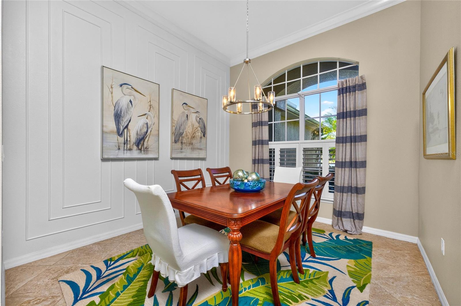 Image 6 of 79 For 872 Clear Lake Drive