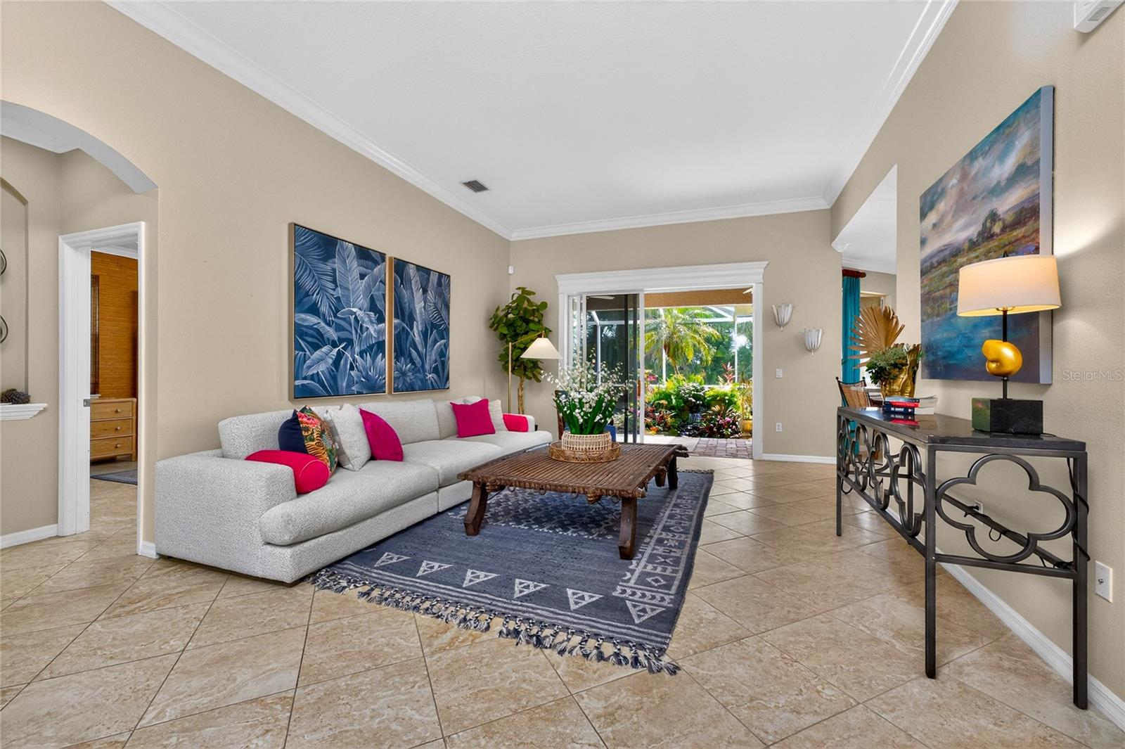 Image 8 of 79 For 872 Clear Lake Drive