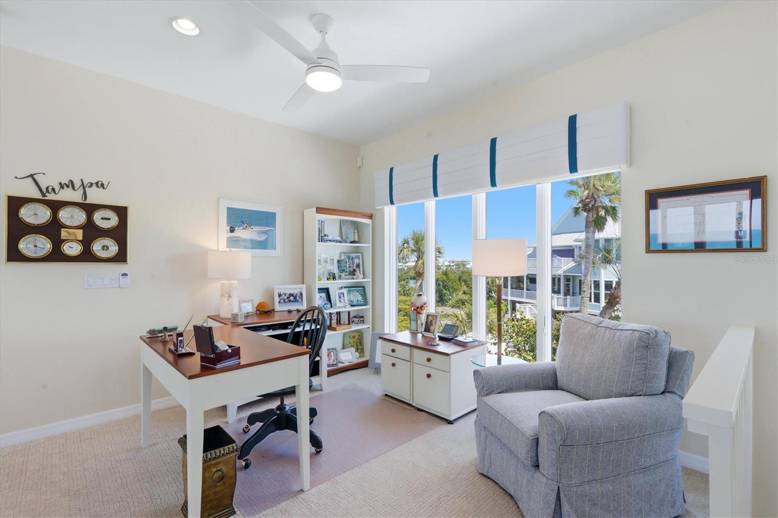 Listing photo id 23 for 400 Gulf Boulevard