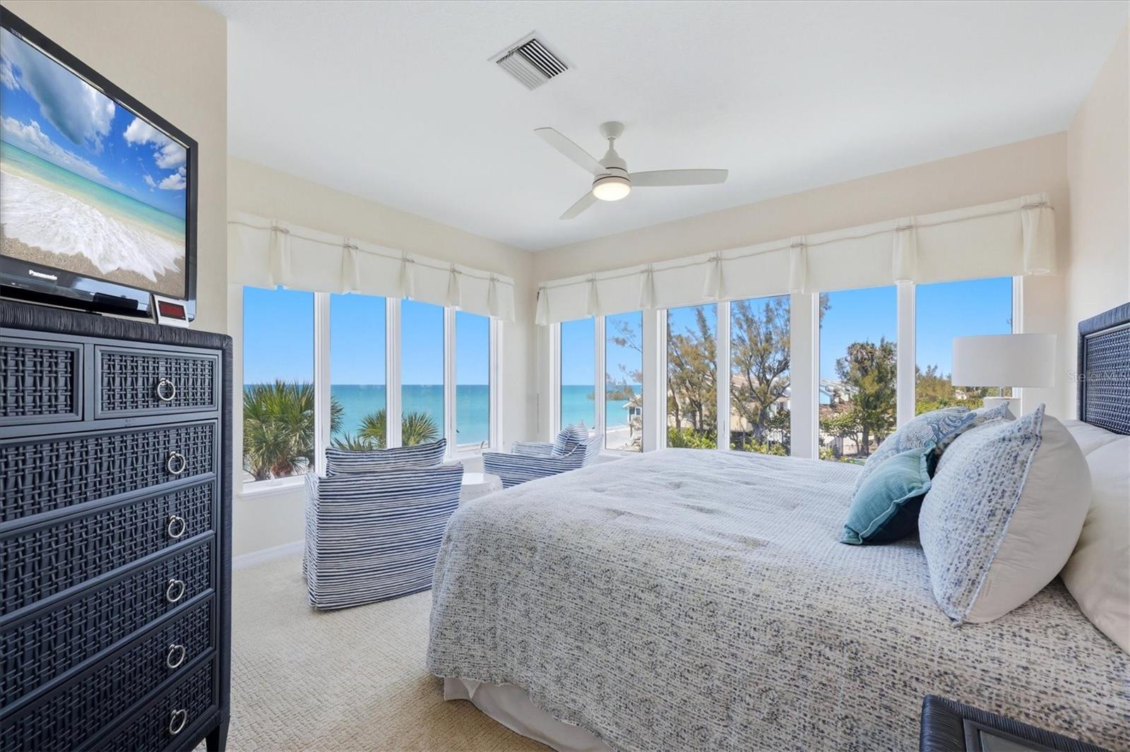 Listing photo id 24 for 400 Gulf Boulevard