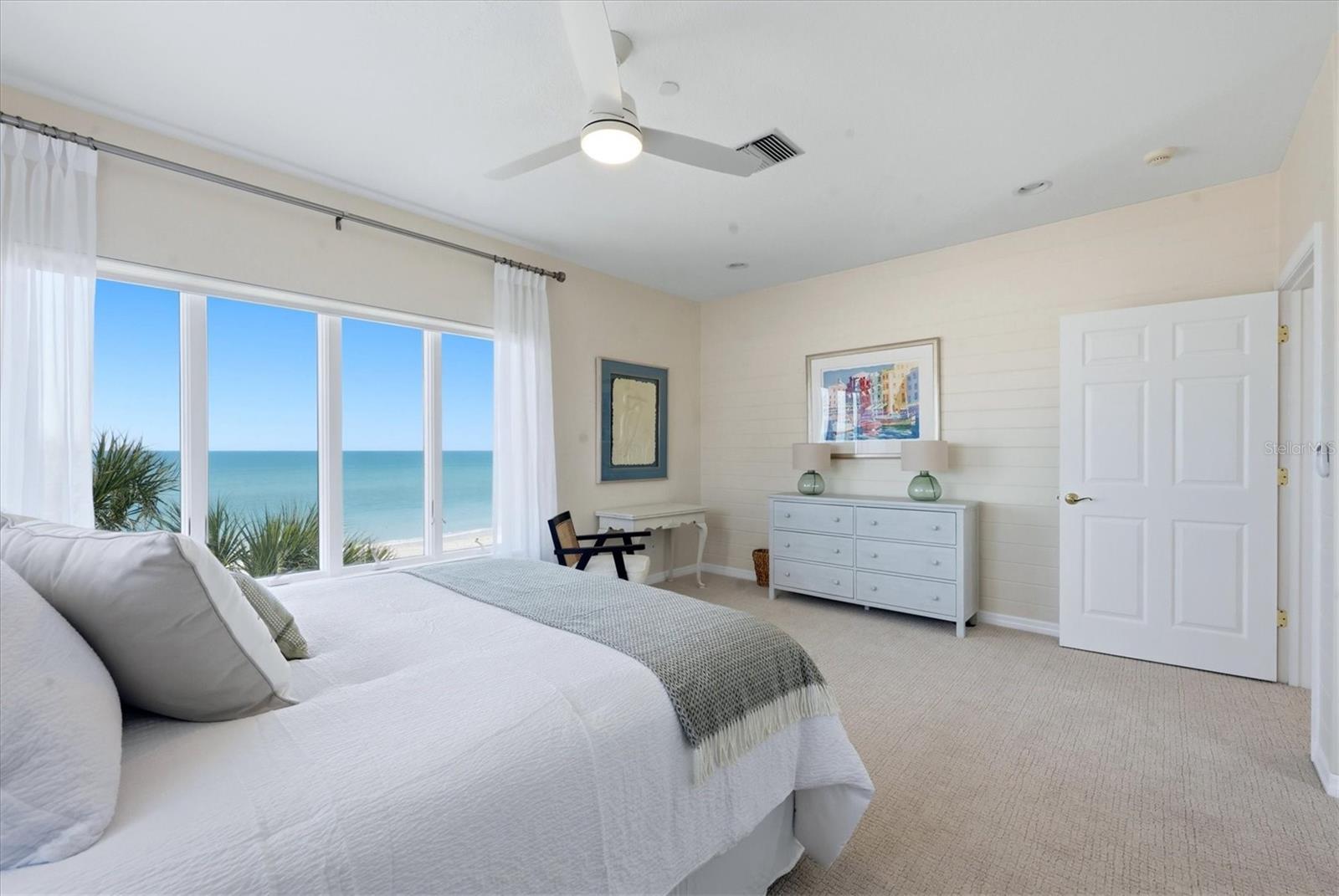 Listing photo id 33 for 400 Gulf Boulevard