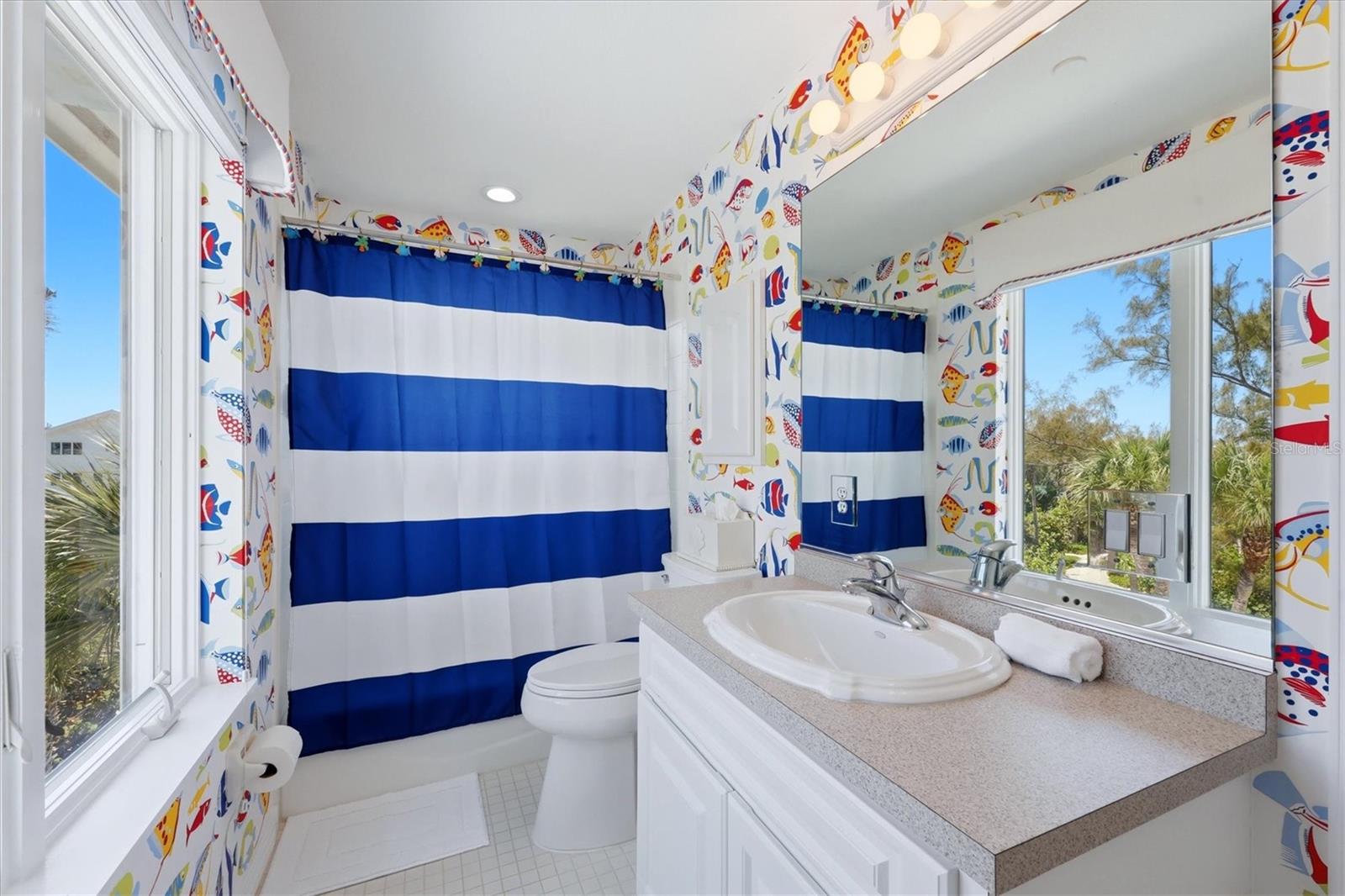 Listing photo id 36 for 400 Gulf Boulevard