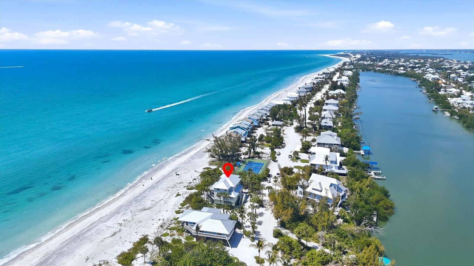 Listing photo id 2 for 400 Gulf Boulevard