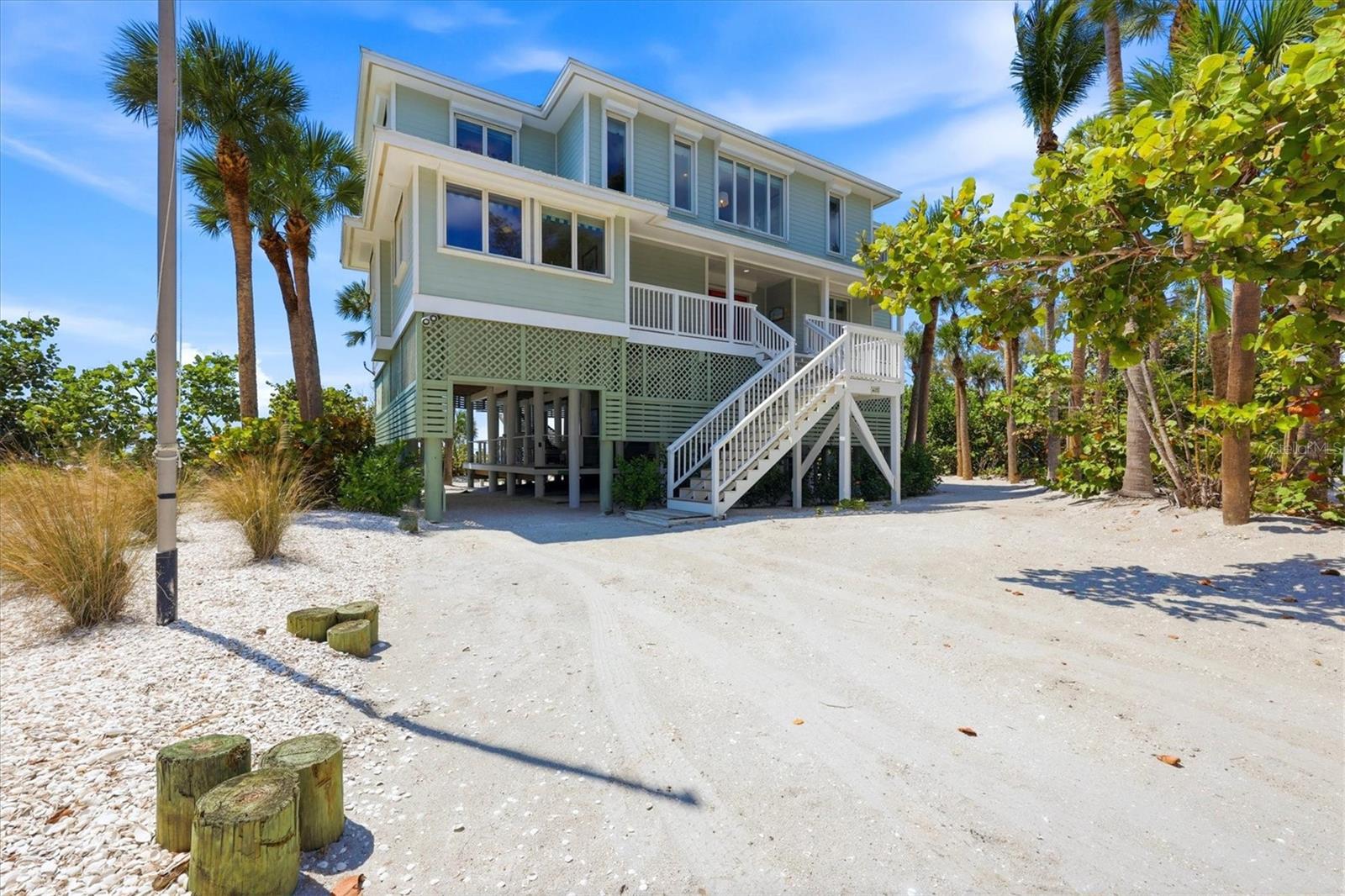 Listing photo id 62 for 400 Gulf Boulevard