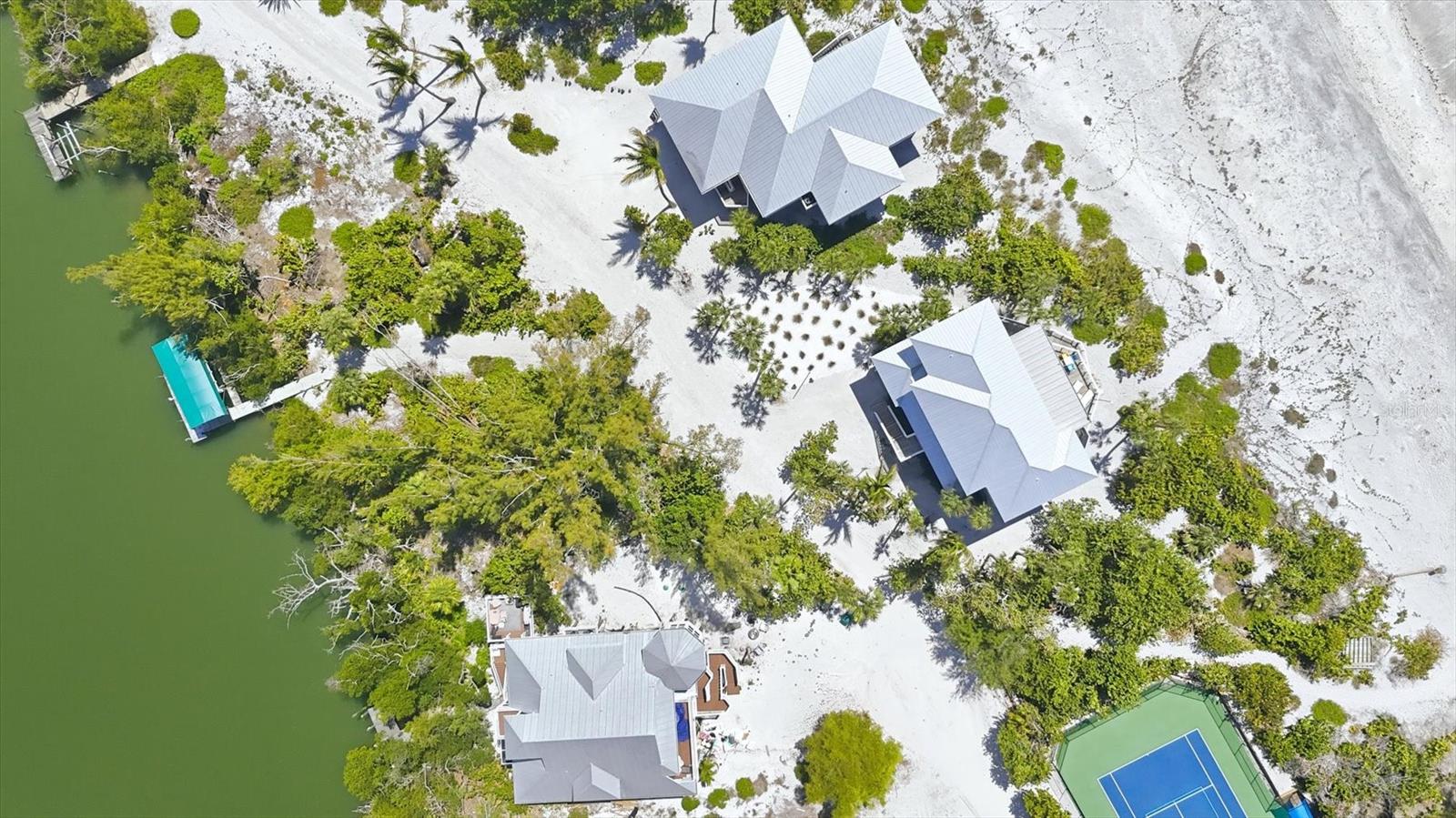 Listing photo id 63 for 400 Gulf Boulevard