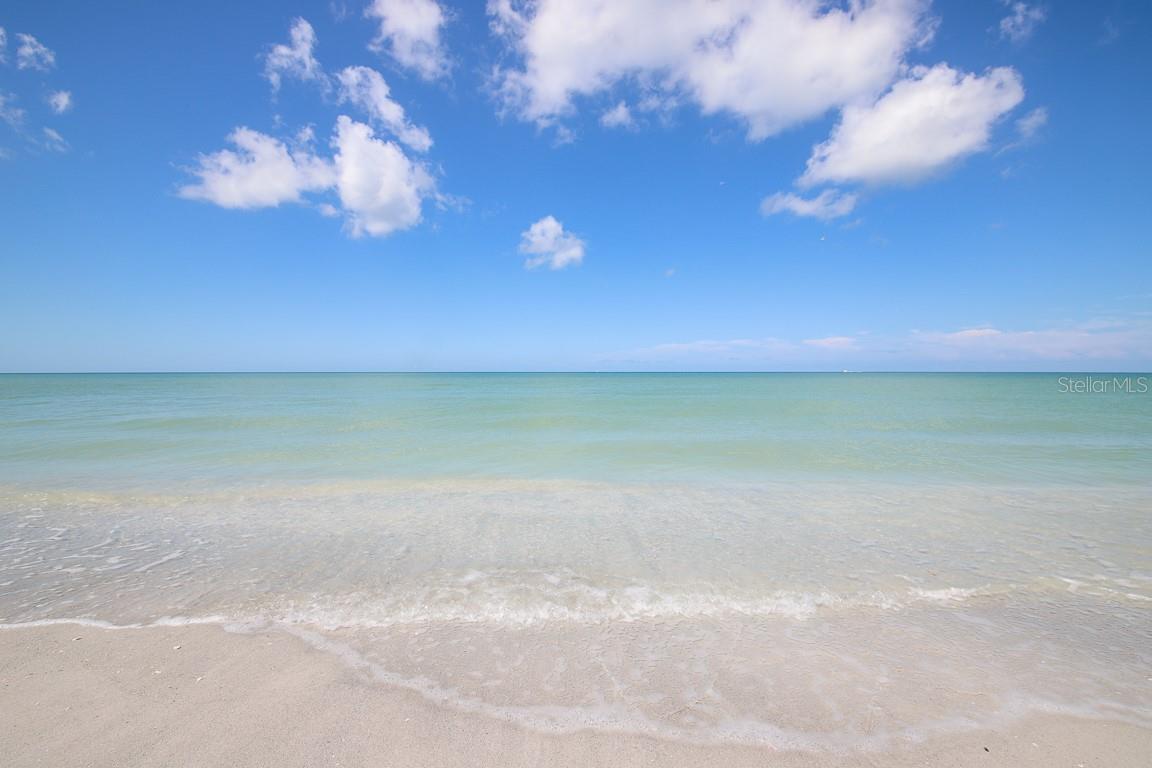 Listing photo id 77 for 400 Gulf Boulevard