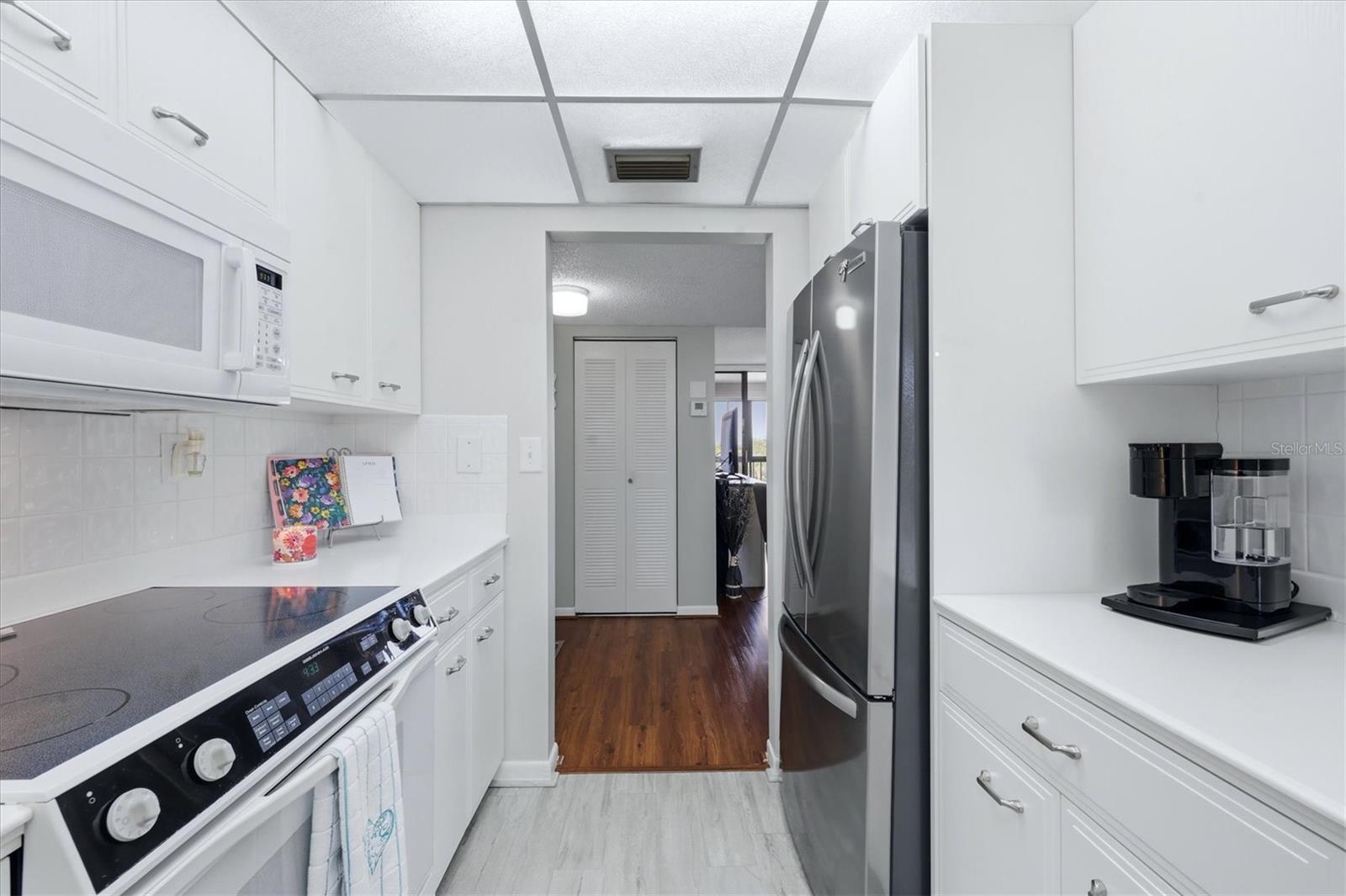 Image 17 of 67 For 21405 Olean Boulevard 434