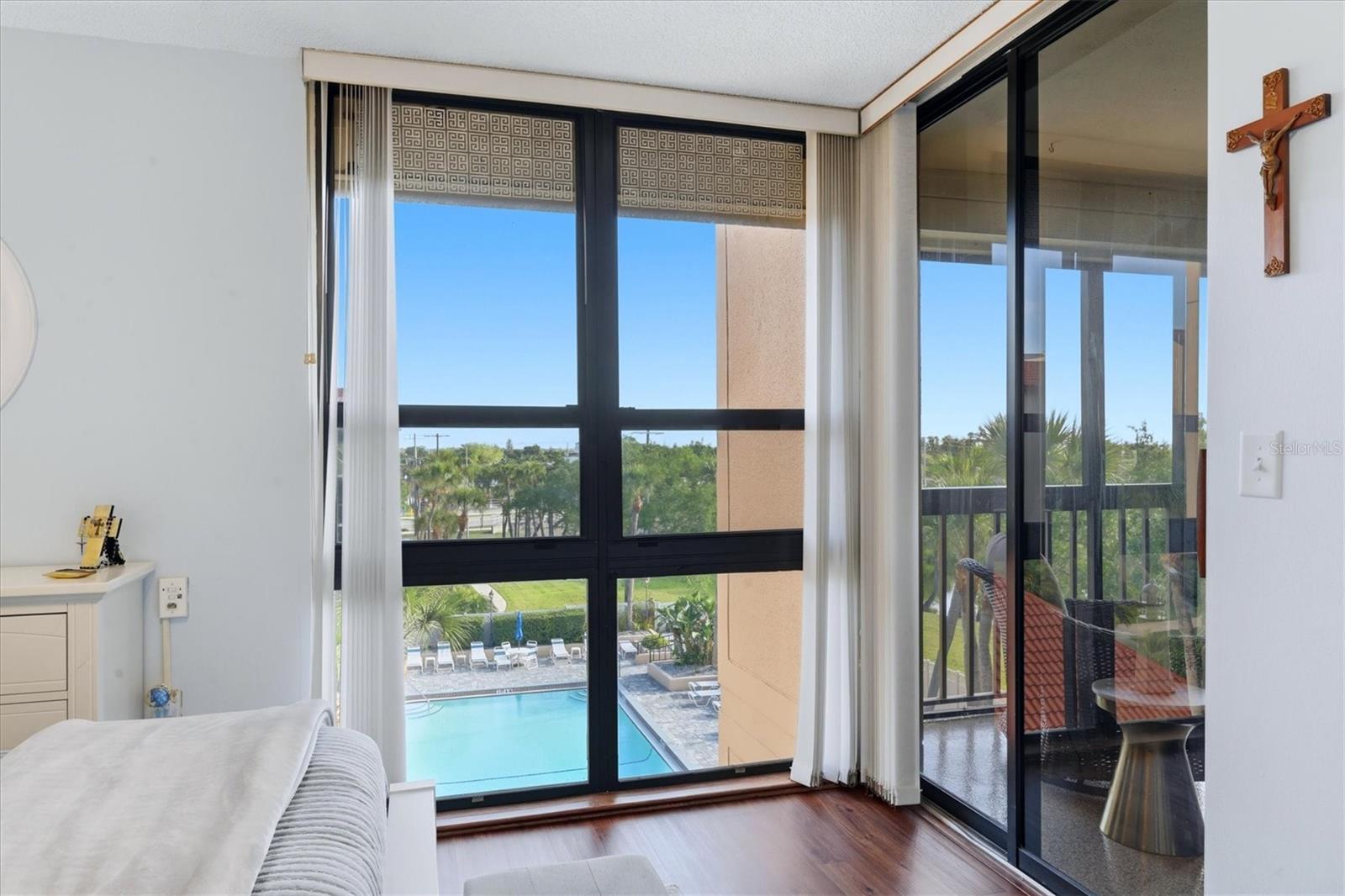 Image 22 of 67 For 21405 Olean Boulevard 434