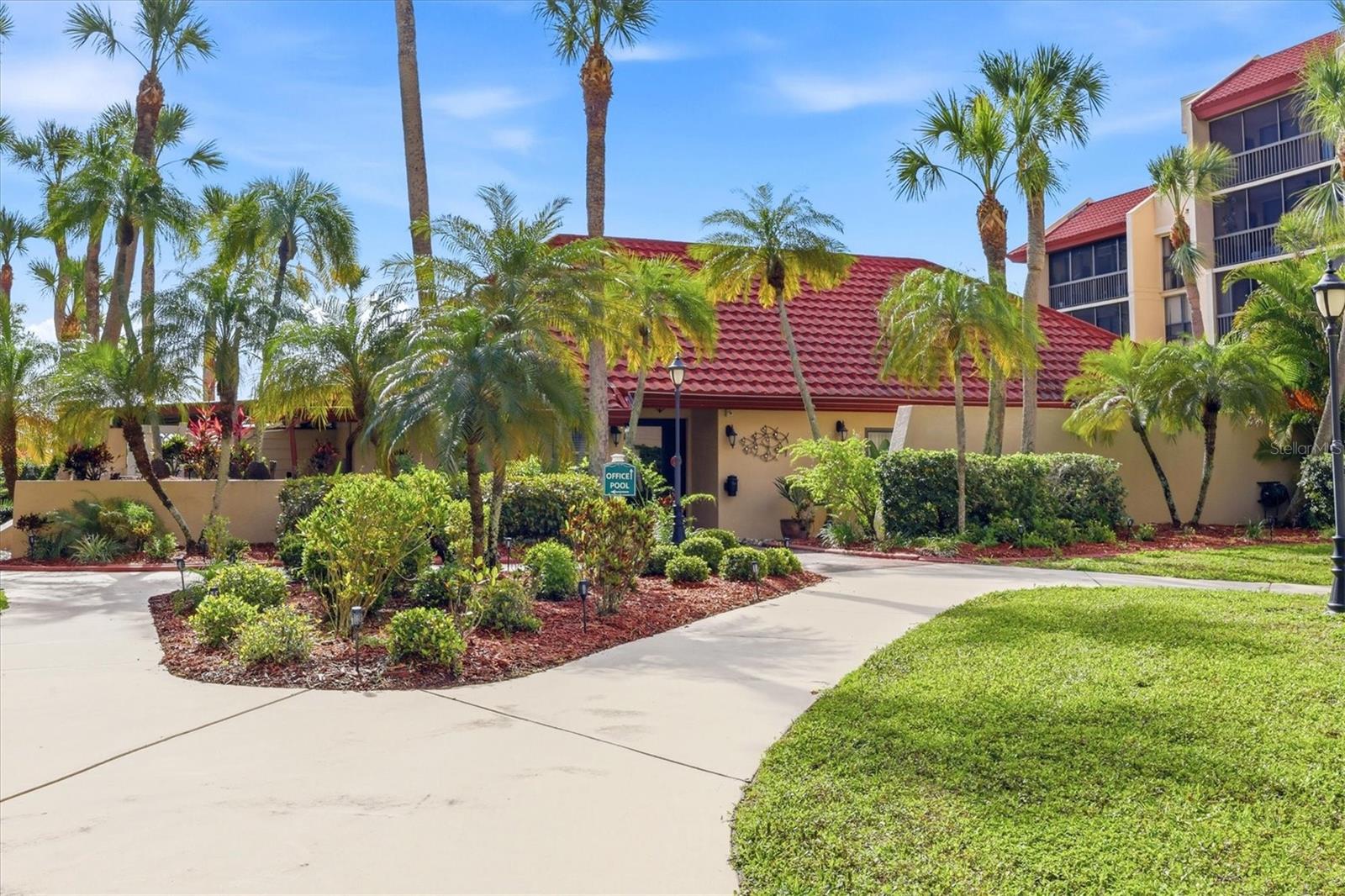 Image 42 of 67 For 21405 Olean Boulevard 434