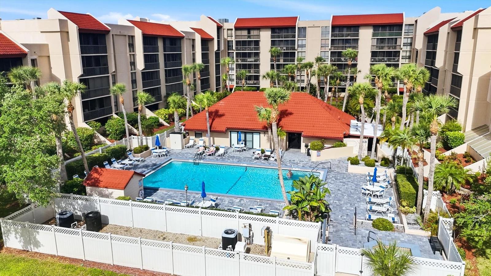 Image 53 of 67 For 21405 Olean Boulevard 434