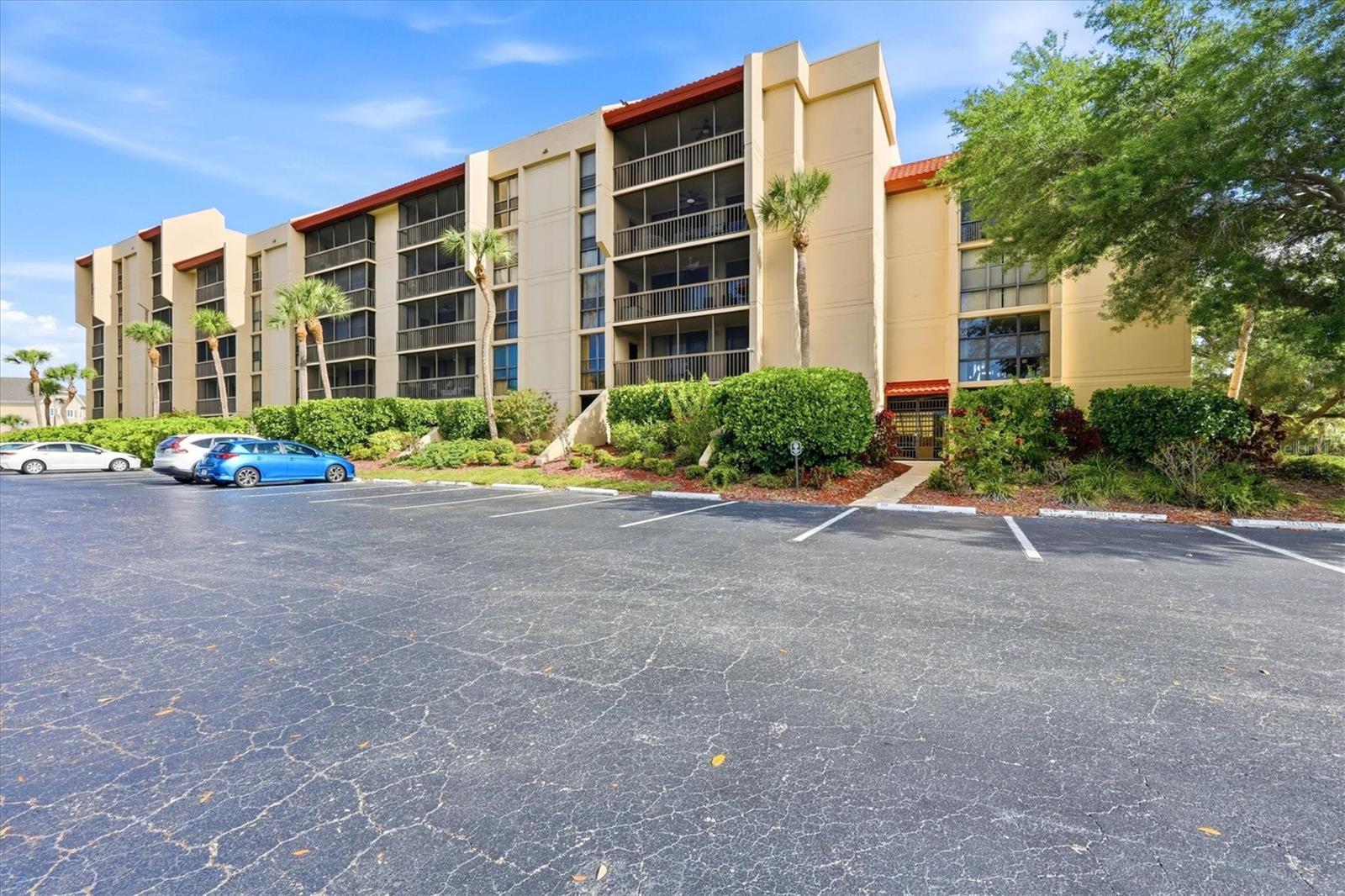 Image 59 of 67 For 21405 Olean Boulevard 434