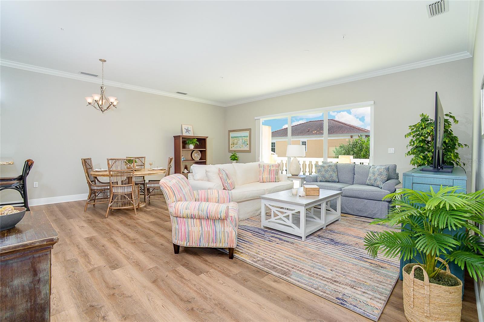 Image 3 of 55 For 641 Guild Drive 641