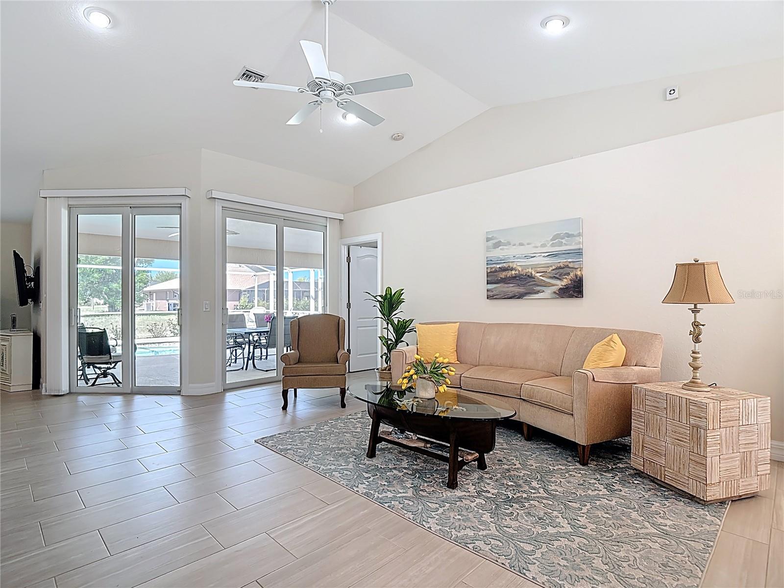 Image 11 of 84 For 70 Clubhouse Road