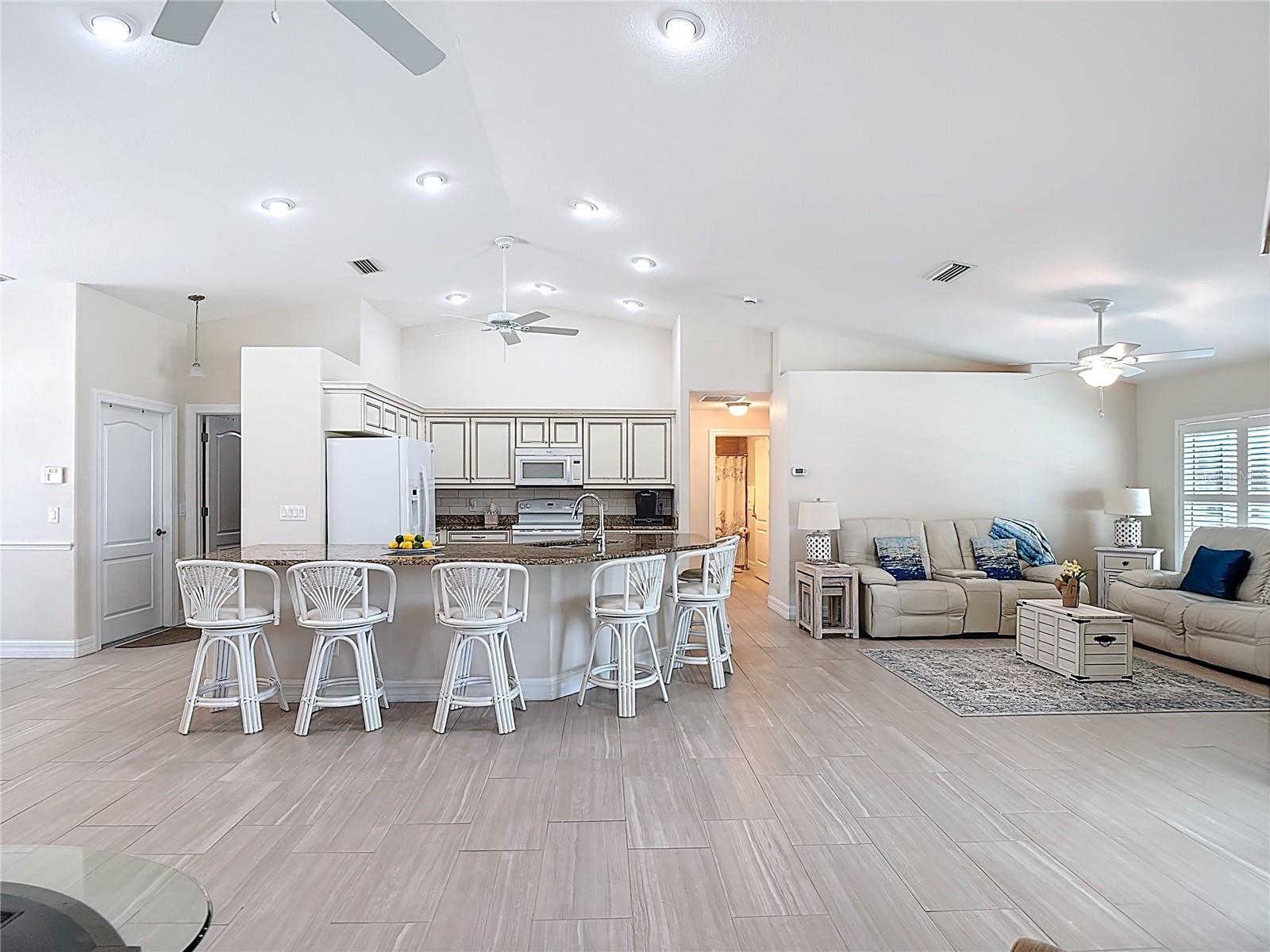 Image 15 of 84 For 70 Clubhouse Road