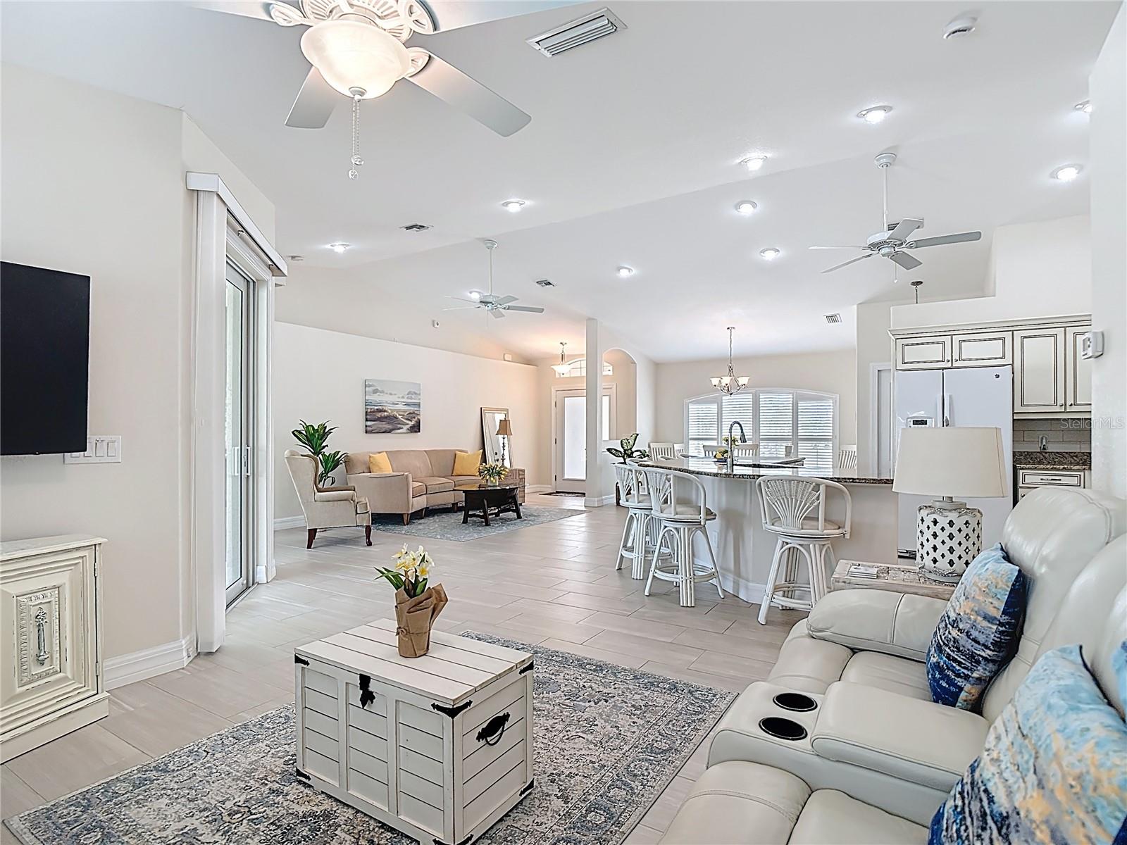 Image 20 of 84 For 70 Clubhouse Road