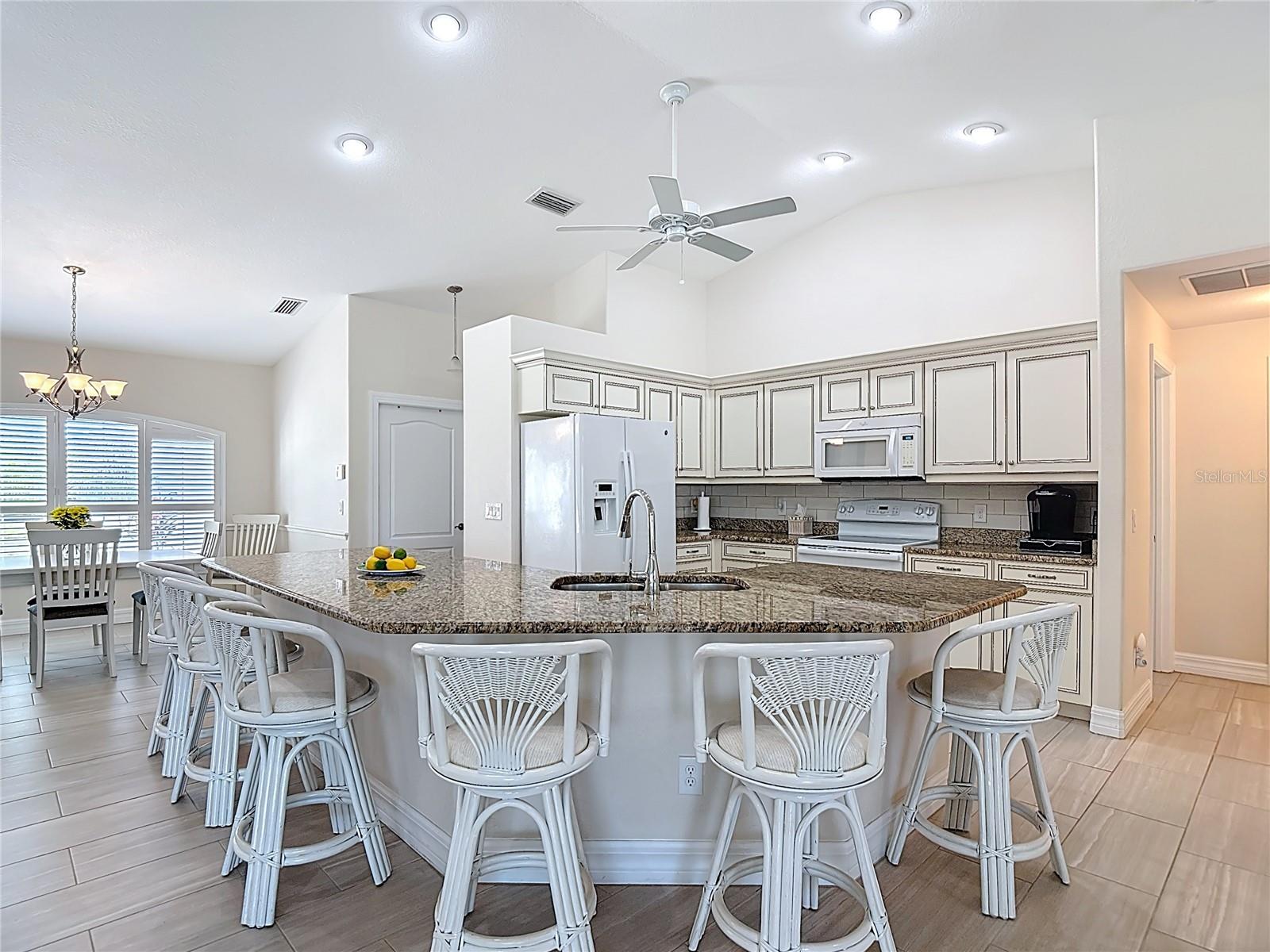 Image 21 of 84 For 70 Clubhouse Road