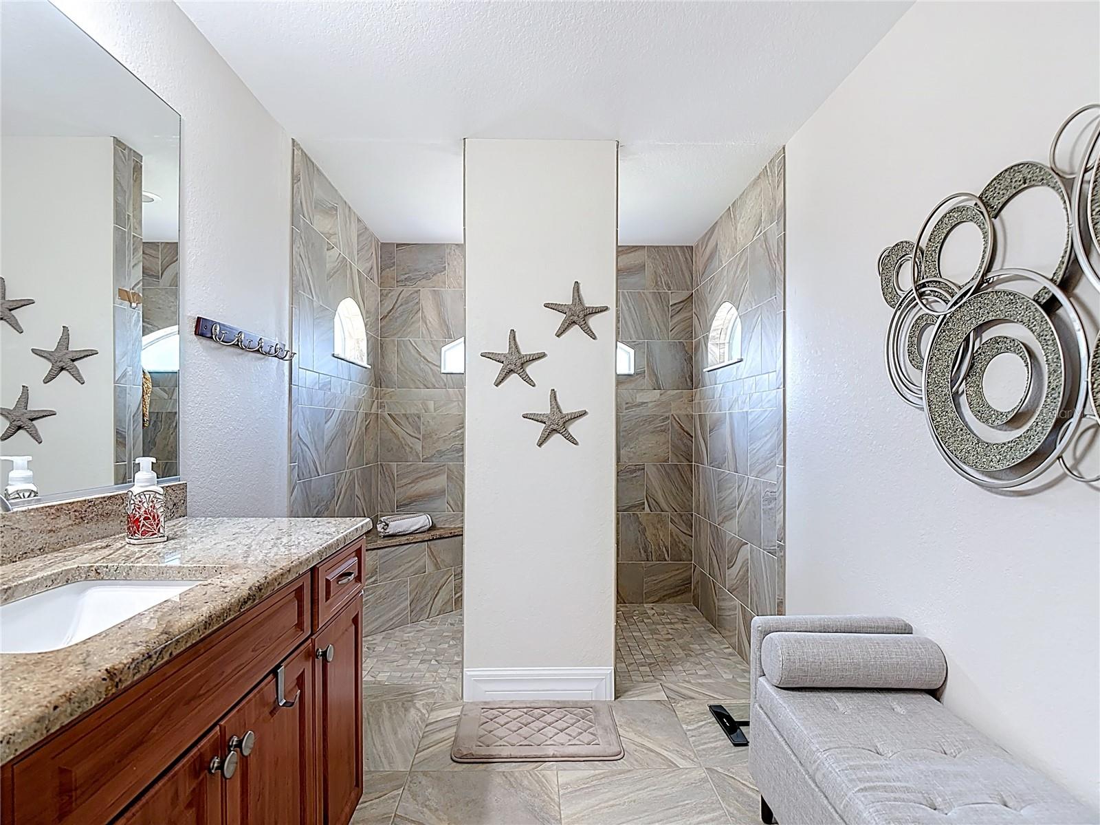 Image 5 of 84 For 70 Clubhouse Road