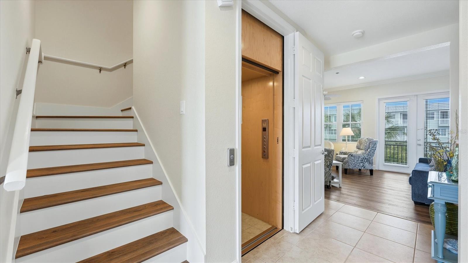 Image 15 of 66 For 10300 Coral Landings Court 90