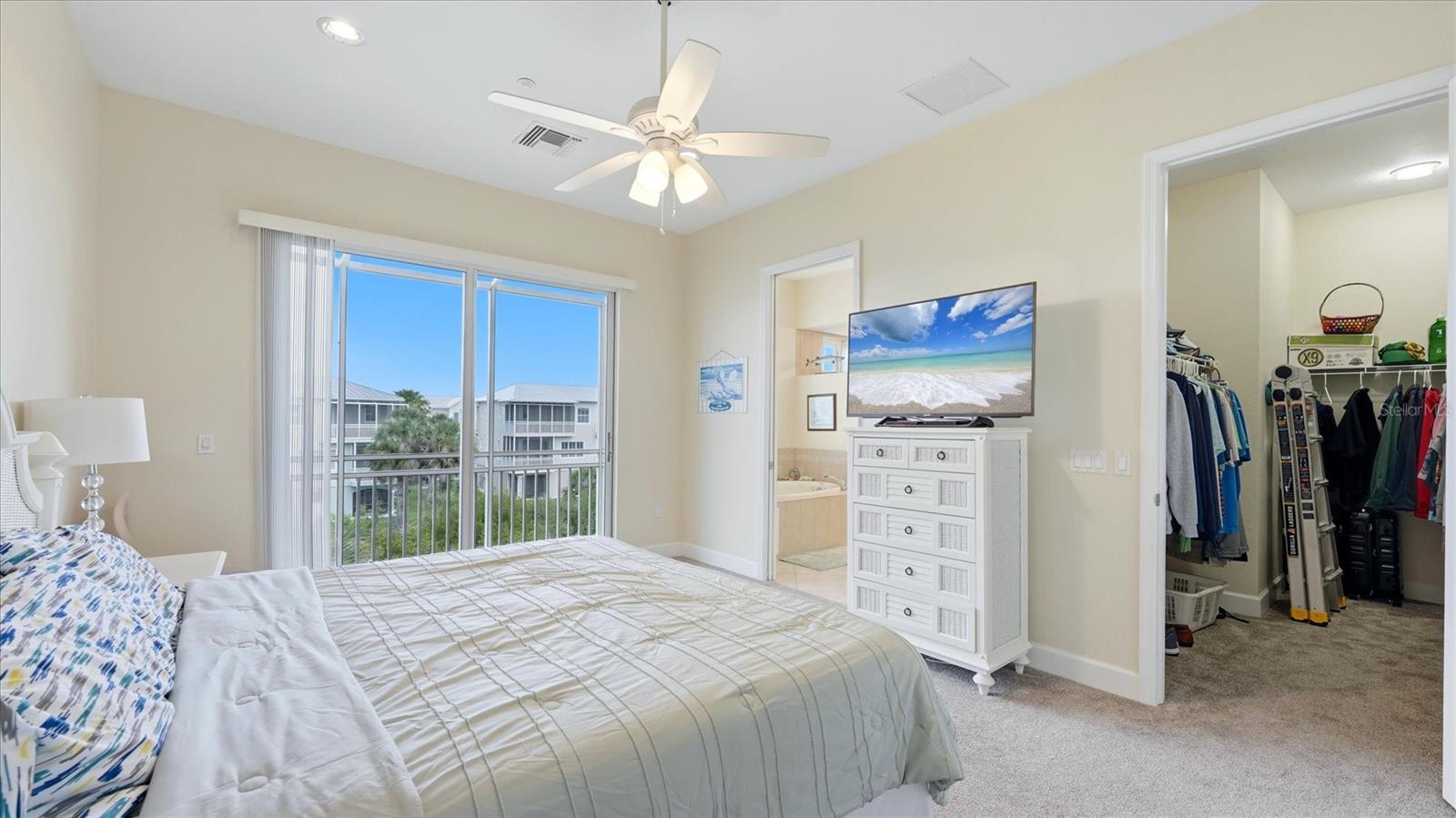 Image 20 of 66 For 10300 Coral Landings Court 90