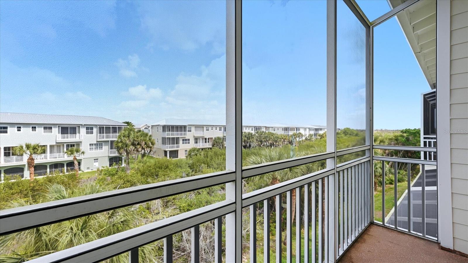 Image 30 of 66 For 10300 Coral Landings Court 90