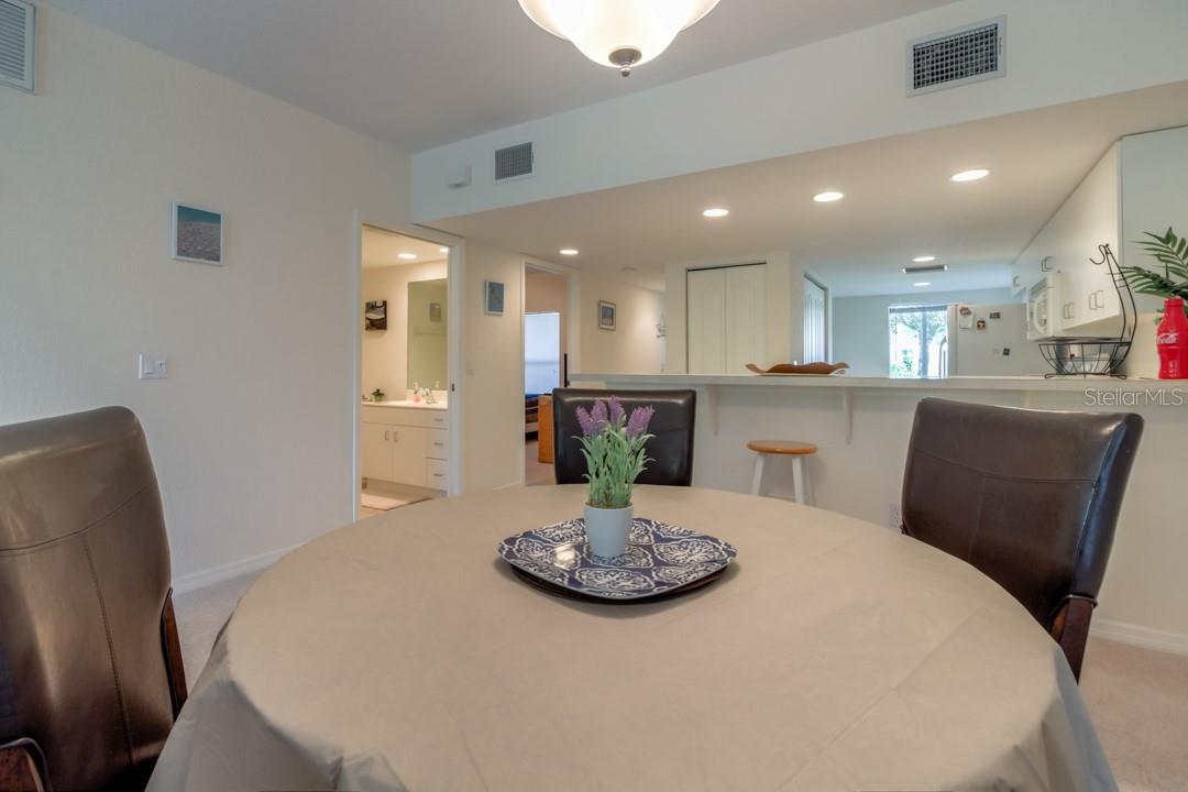 Image 18 of 41 For 8151 Memory Lane 118