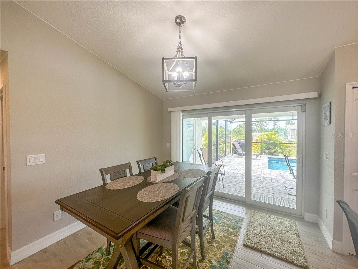 Image 16 of 33 For 11707 Willmington Boulevard