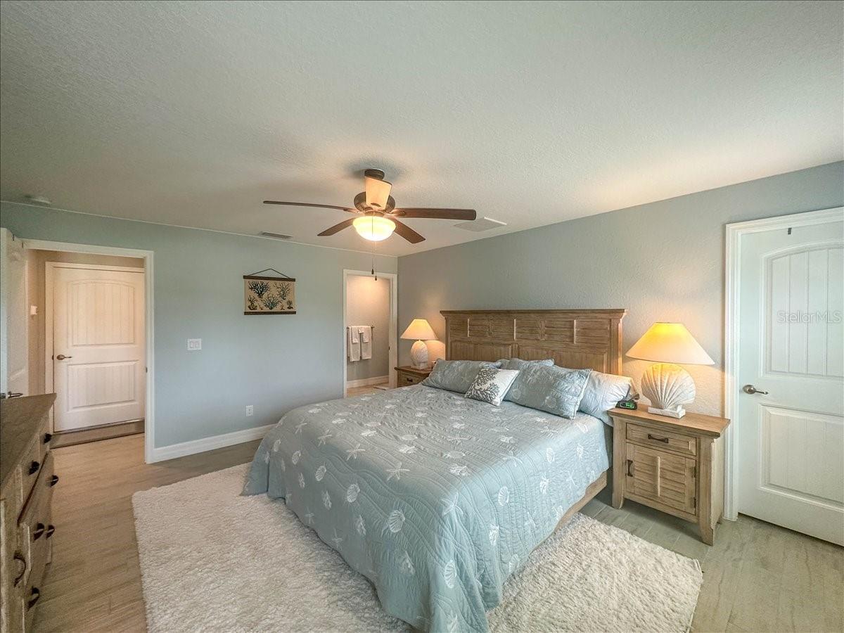 Image 18 of 33 For 11707 Willmington Boulevard