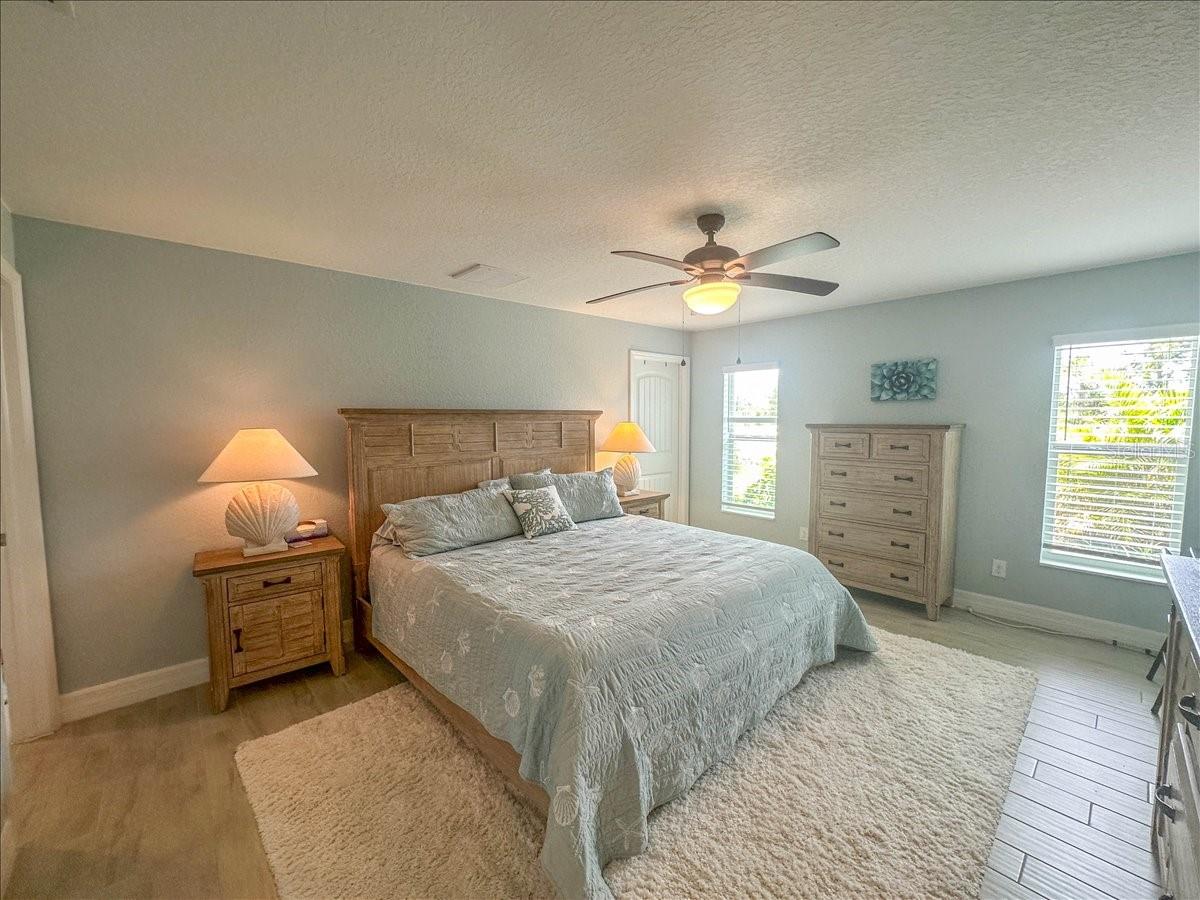 Image 20 of 33 For 11707 Willmington Boulevard