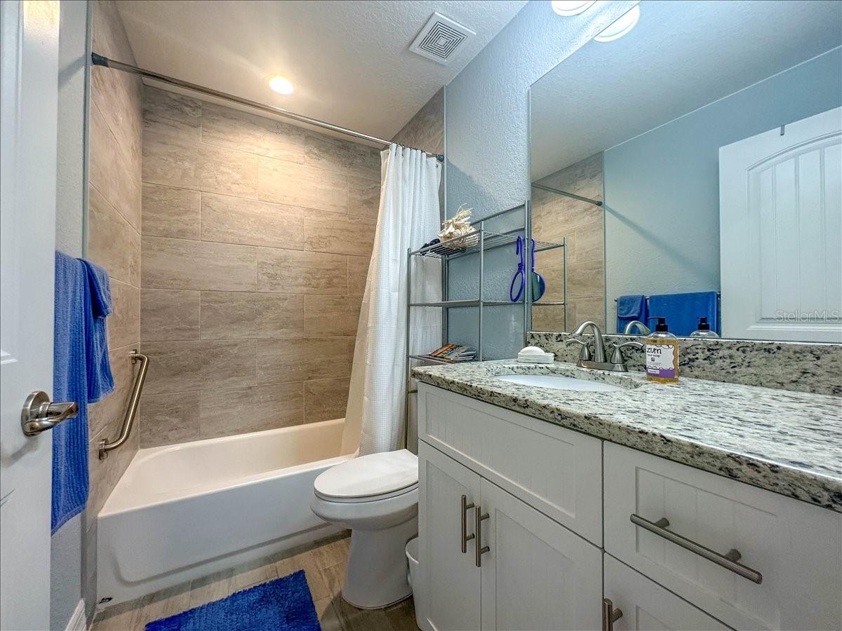 Image 28 of 33 For 11707 Willmington Boulevard