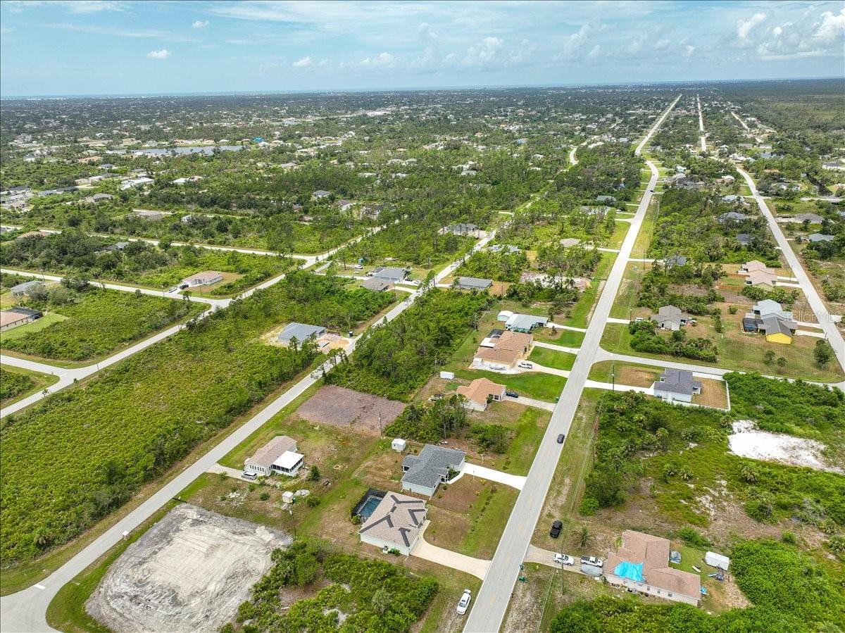 Image 7 of 33 For 11707 Willmington Boulevard