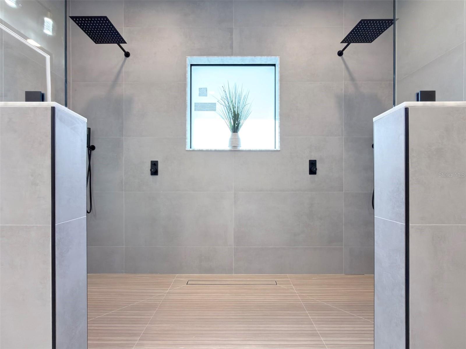 Image 9 of 49 For 14671 Lillian Circle