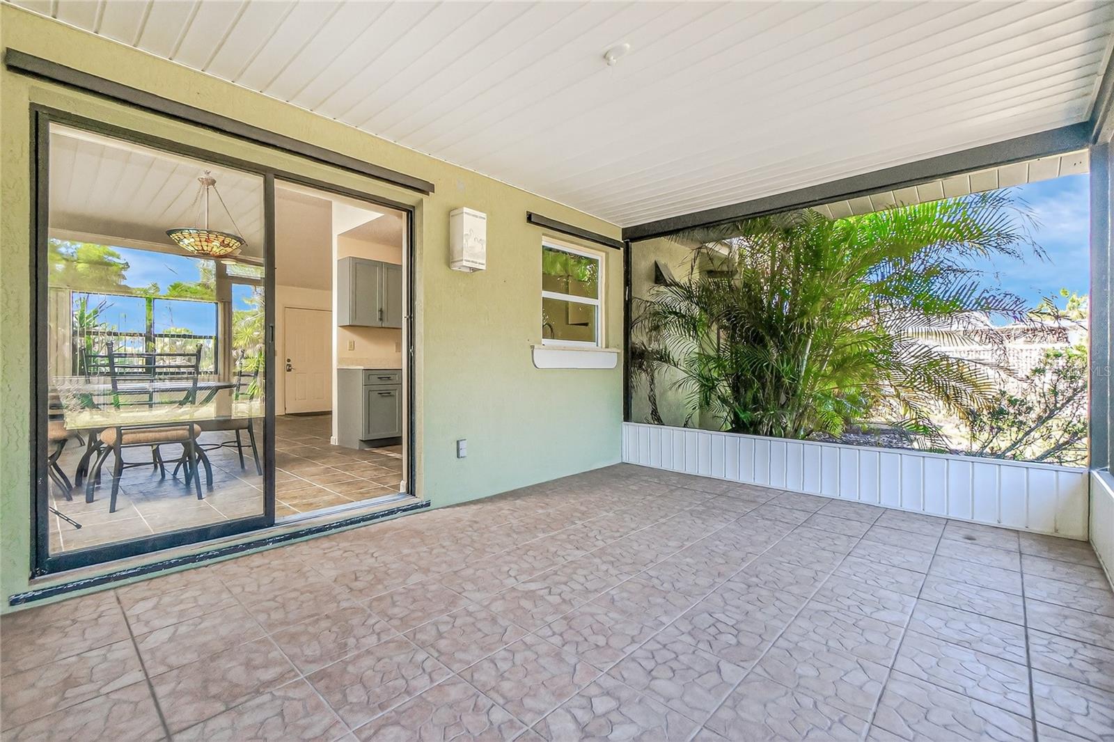 Image 14 of 43 For 9406 Prospect Avenue