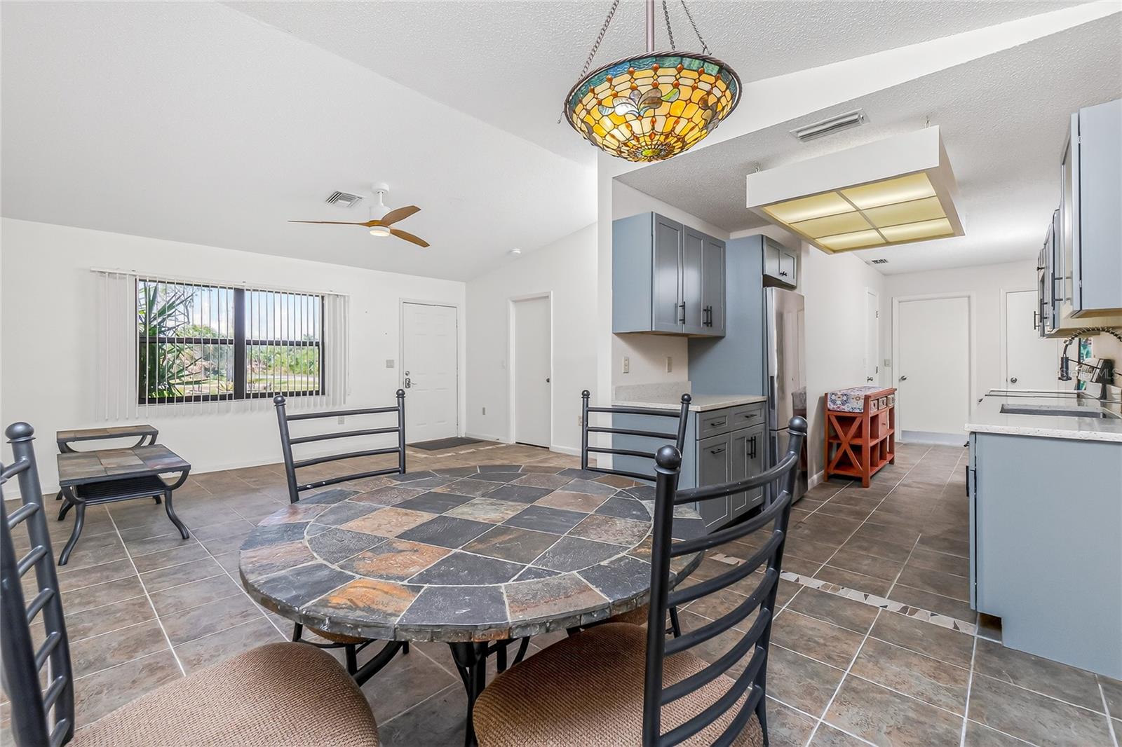 Image 15 of 43 For 9406 Prospect Avenue