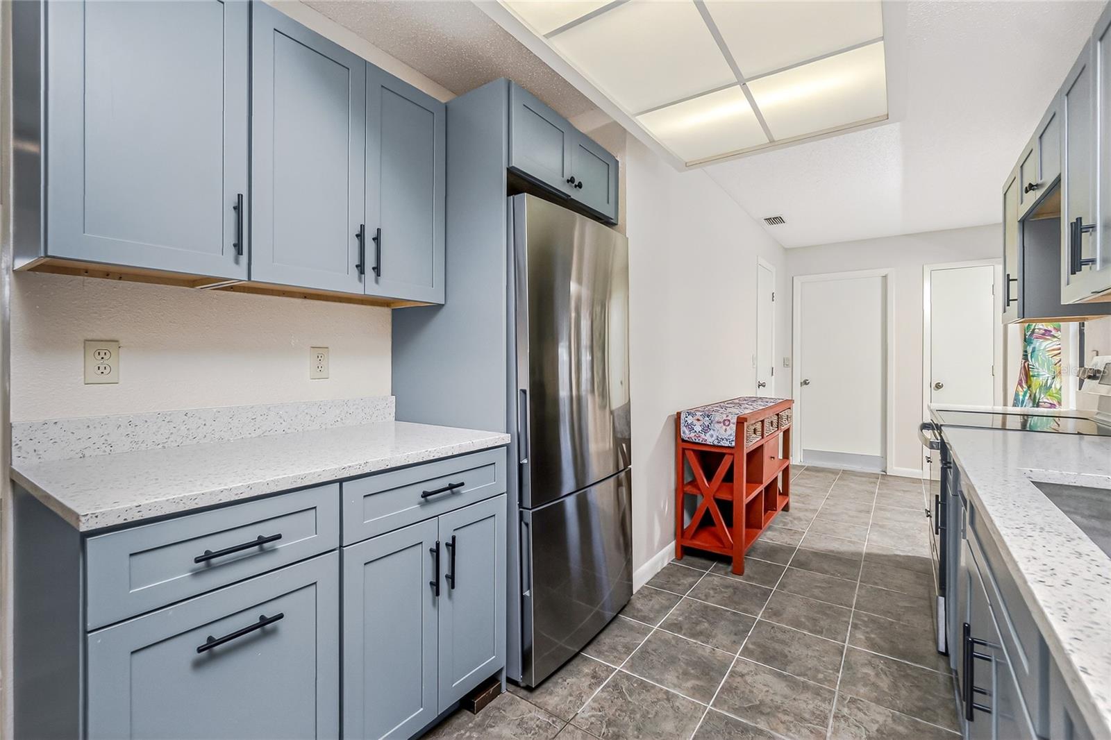 Image 17 of 43 For 9406 Prospect Avenue