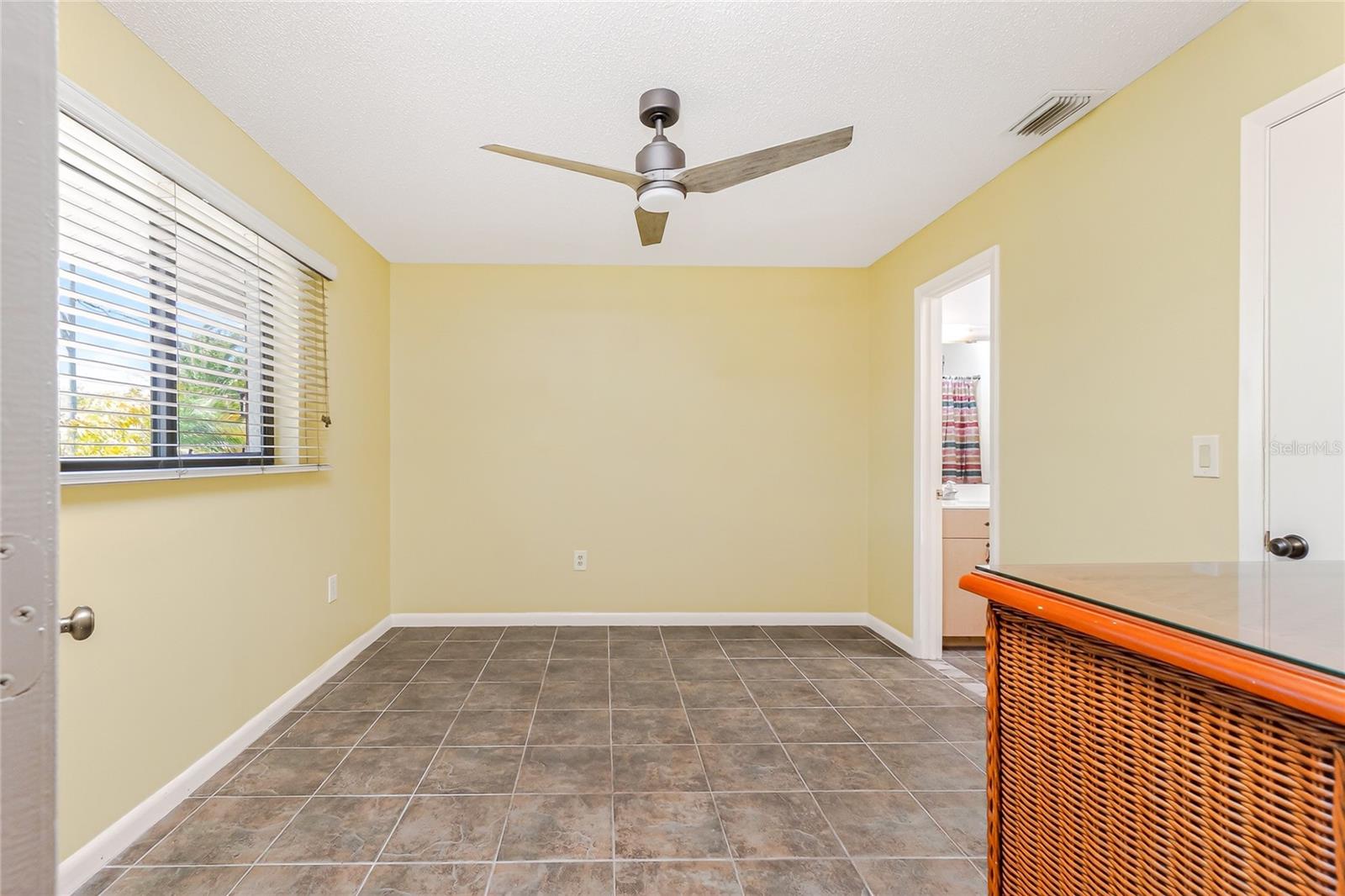 Image 29 of 43 For 9406 Prospect Avenue
